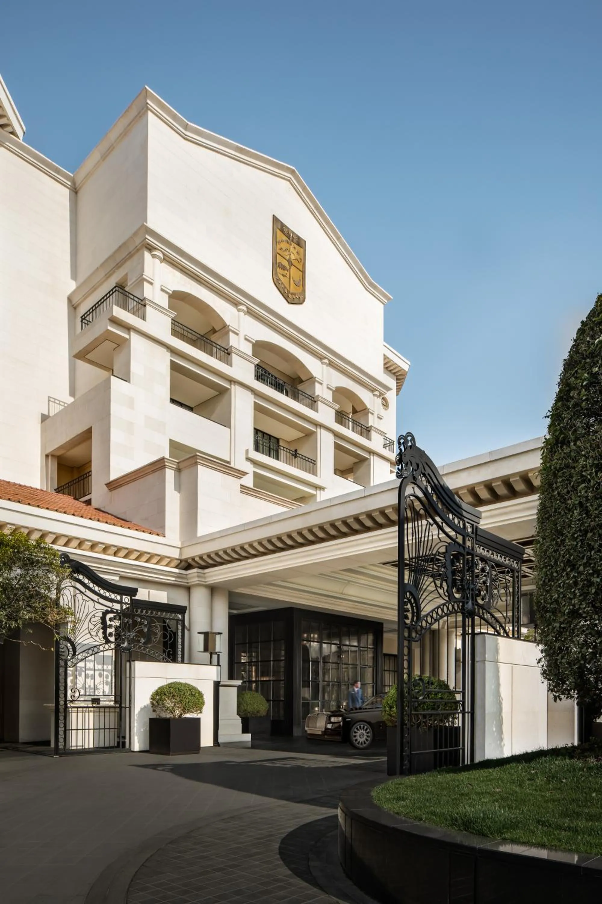Property building in Suning Zhongshan Golf Resort