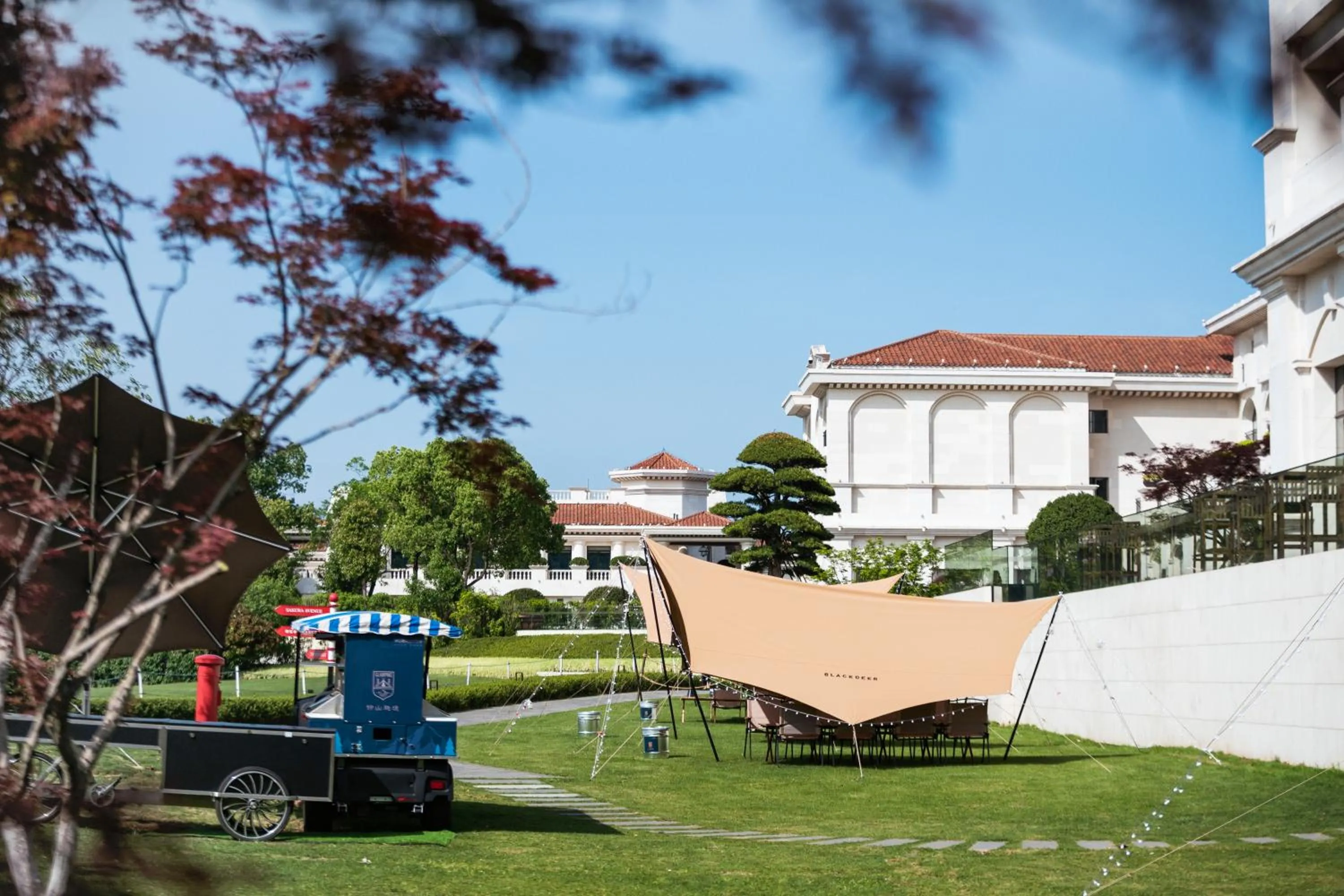 Property building in Suning Zhongshan Golf Resort