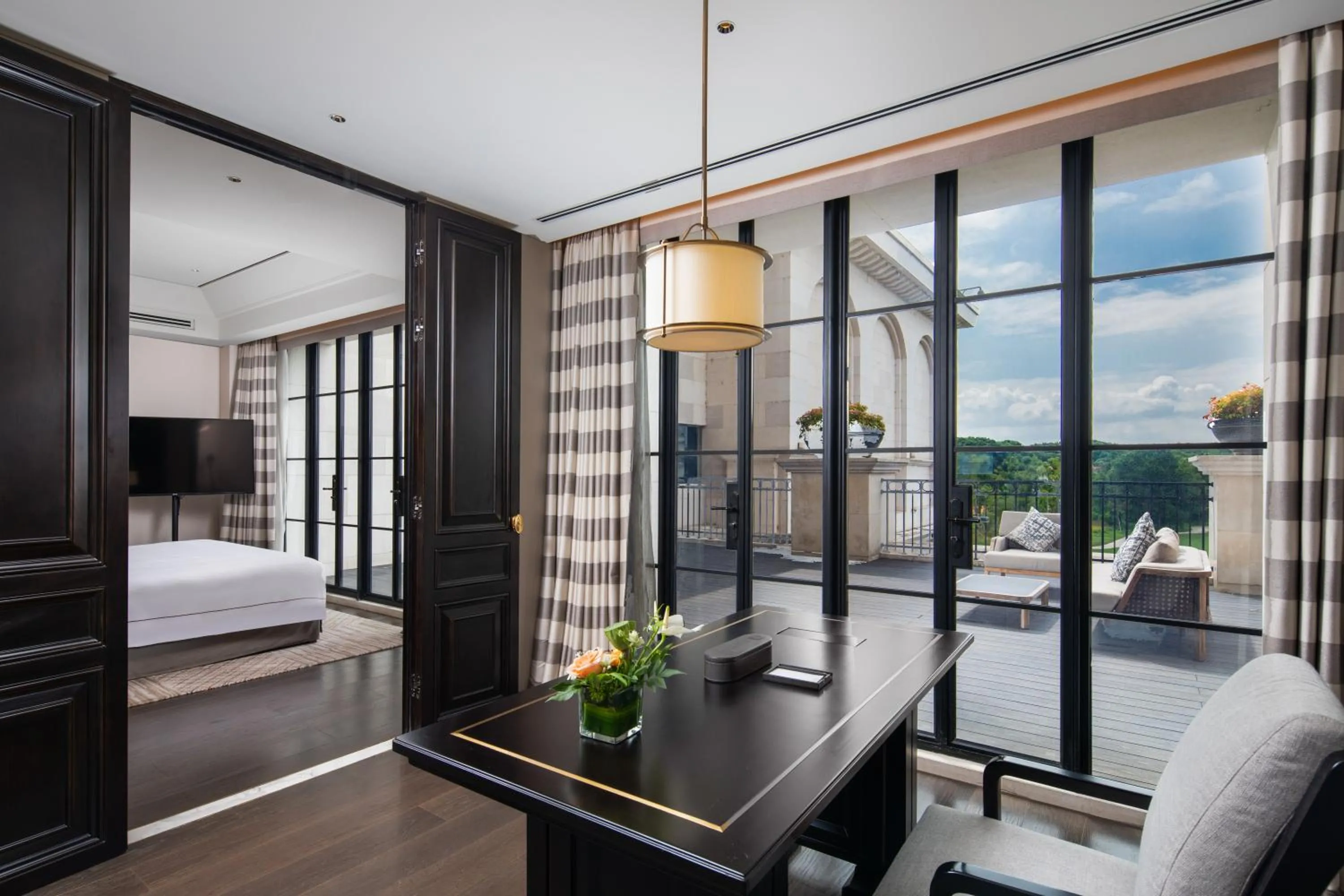 Photo of the whole room, Bed in Suning Zhongshan Golf Resort