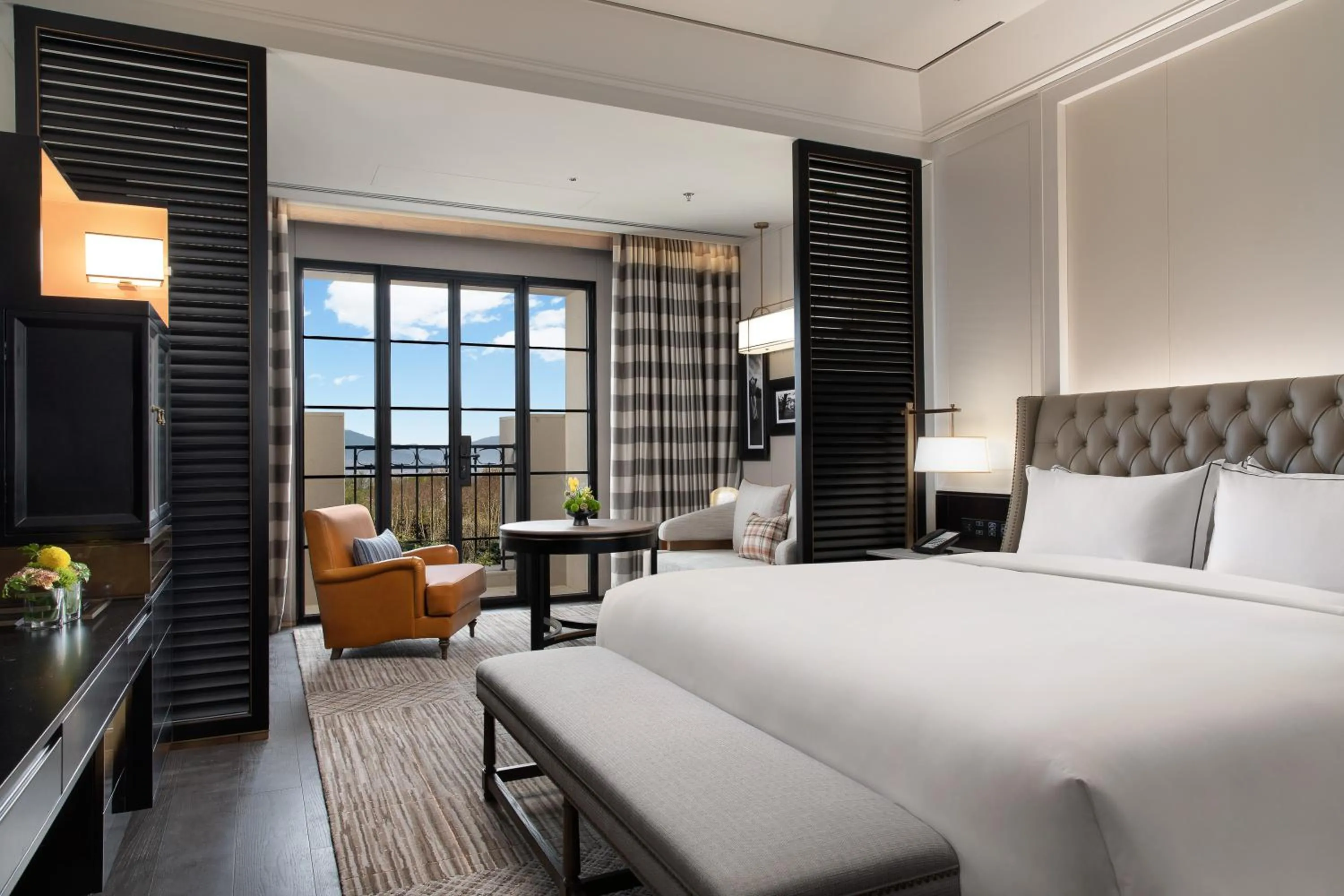 Photo of the whole room, Bed in Suning Zhongshan Golf Resort