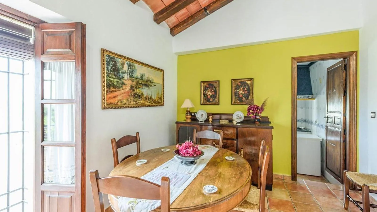 Dining area in Casa La Vina del Arenal Pizarra by Ruralidays
