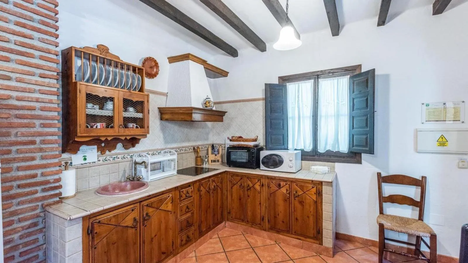 Kitchen or kitchenette in Villa Lagar Martinez Malaga by Ruralidays