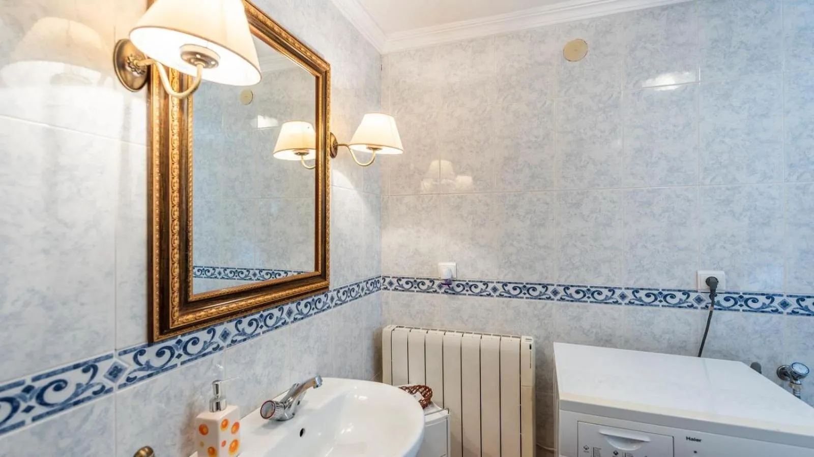 Bathroom in Villa Lagar Martinez Malaga by Ruralidays