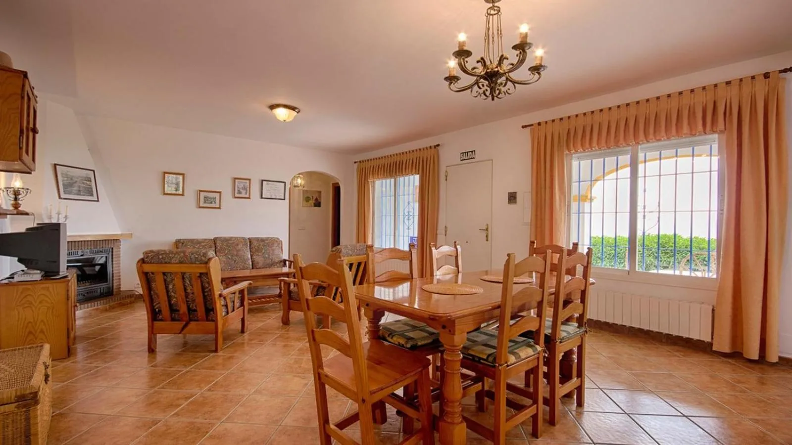 Dining area in Villa La Frasca Competa by Ruralidays