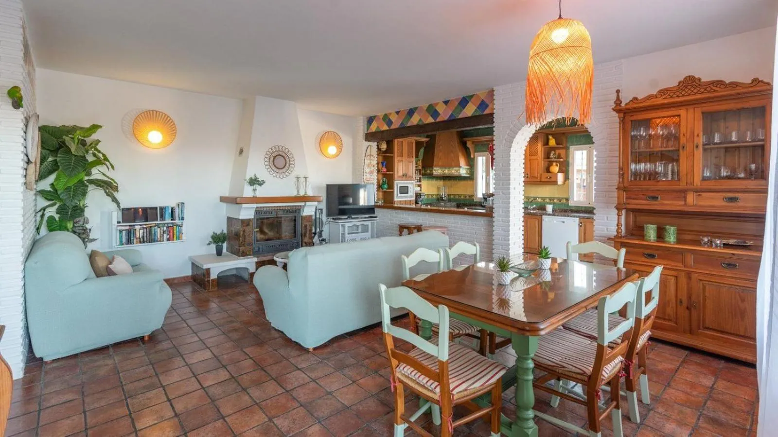 Dining area in Casa Paraiso Tropical Torrox by Ruralidays