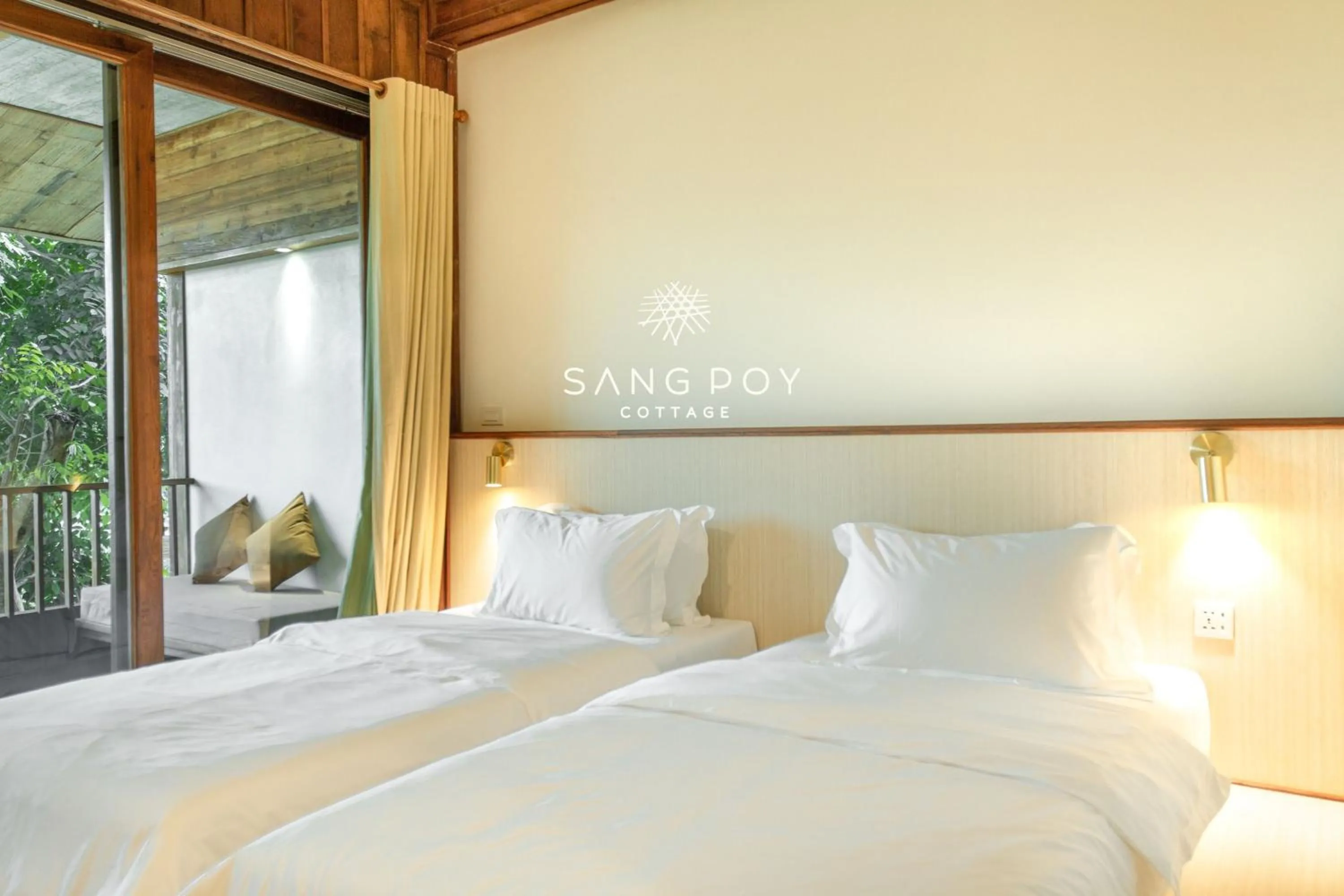 Bed in Sang Poy Cottage