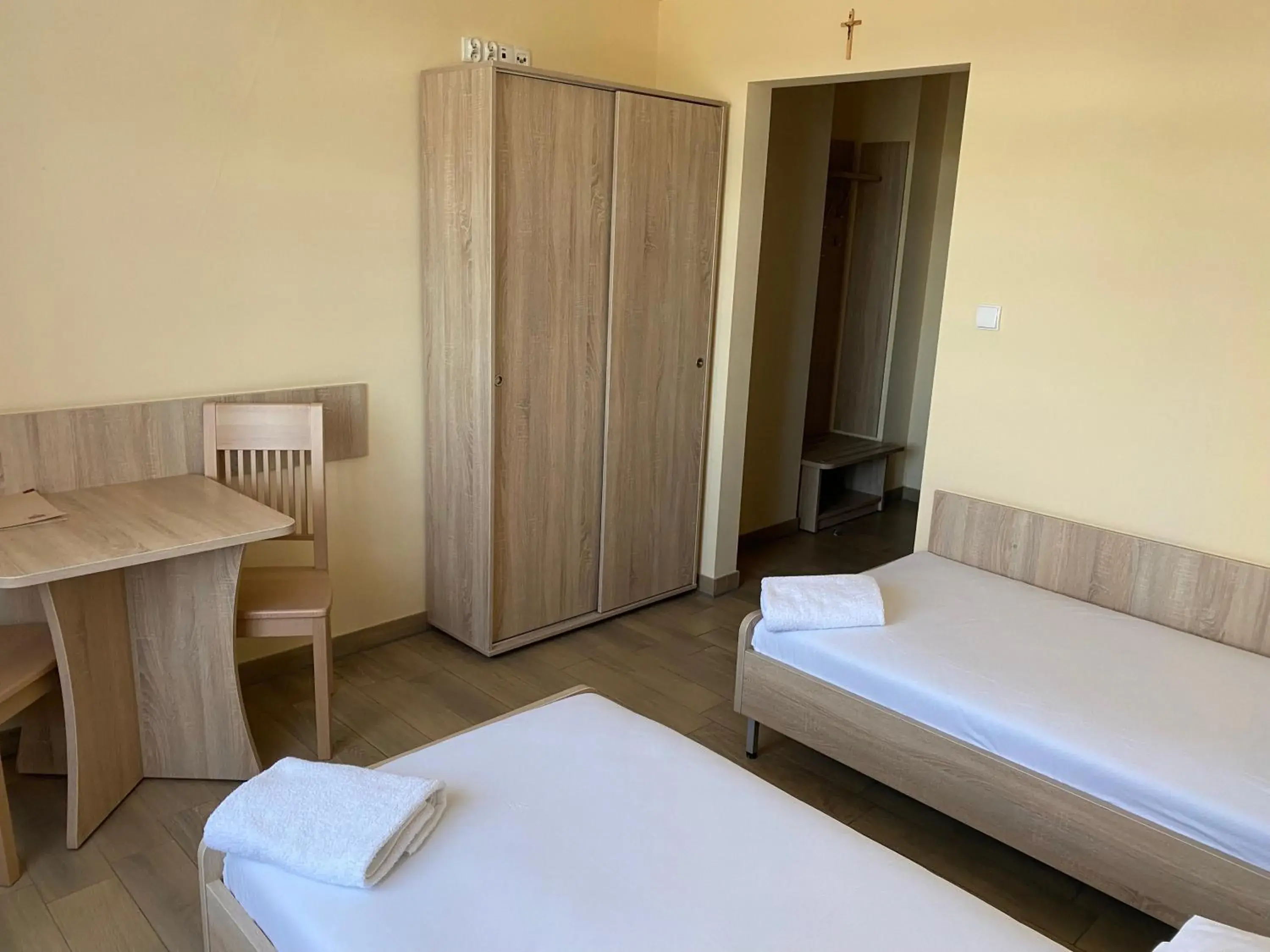 Double Room - single occupancy in Dom Pielgrzyma BETLEJEM Double Room - single occupancy in Dom Pielgrzyma BETLEJEM