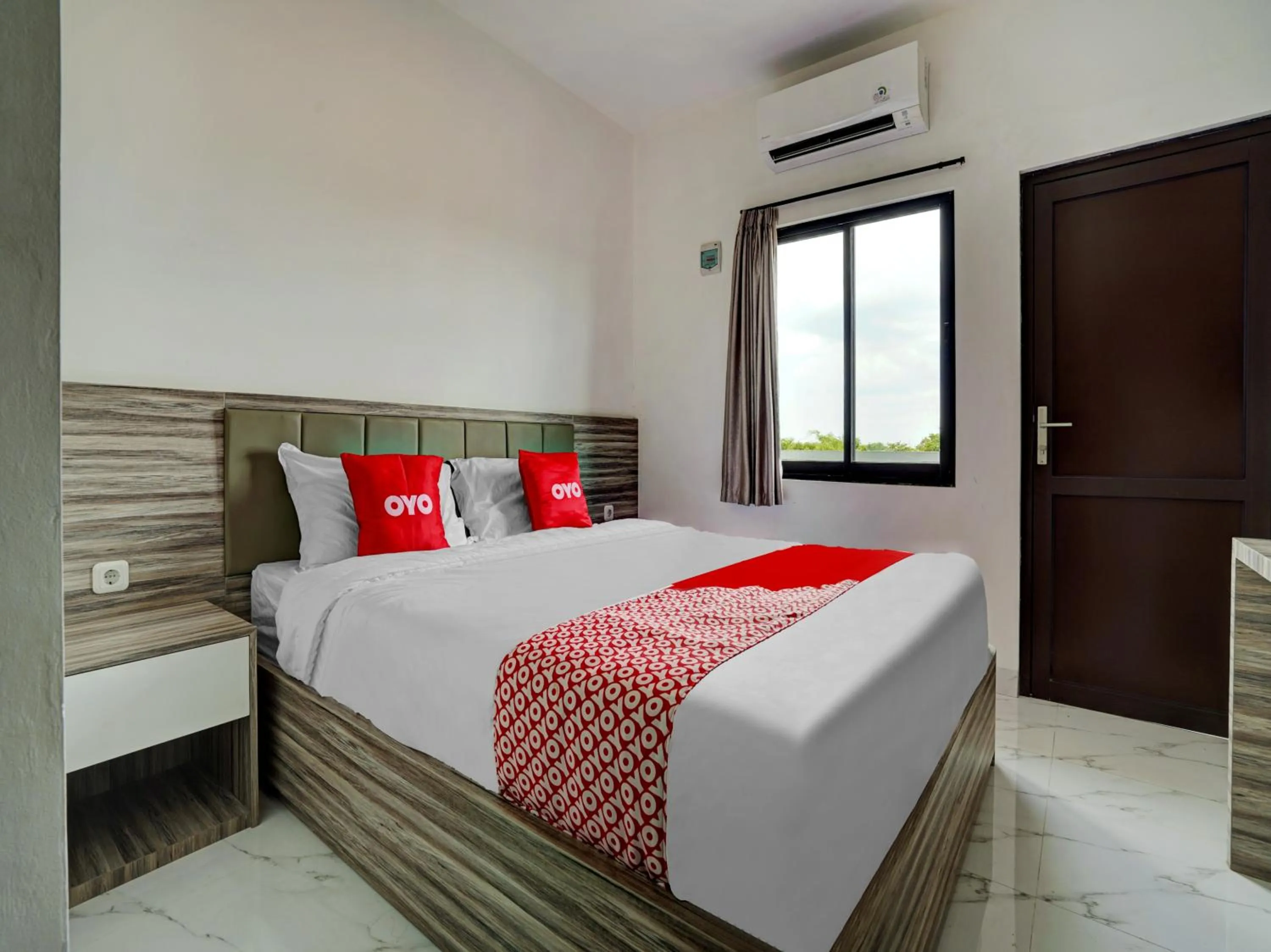 OYO Capital O 90164 La'rissa Residence