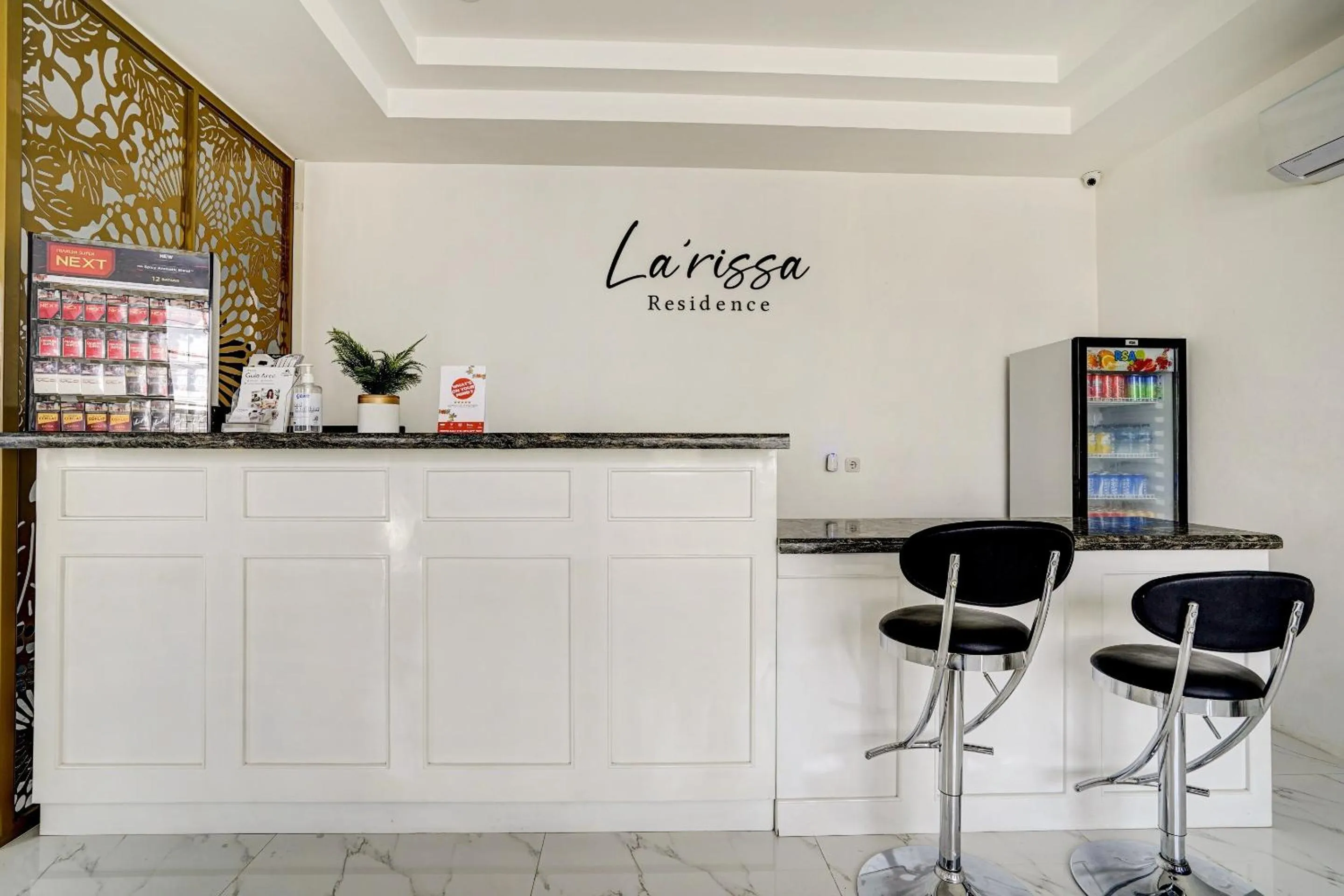 Lobby or reception in OYO Capital O 90164 La'rissa Residence