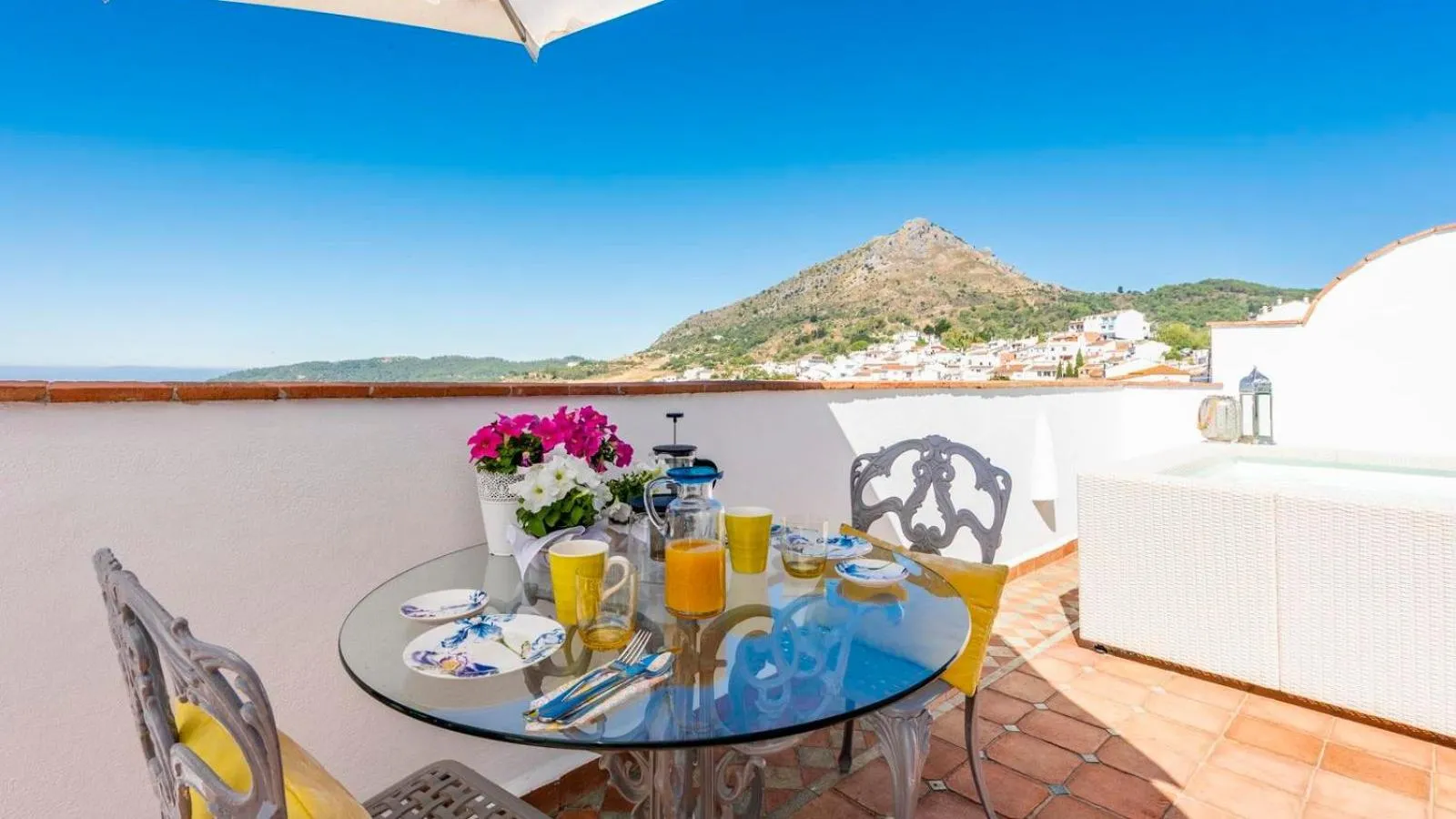Property building in Atico la Carrasquilla Gaucin by Ruralidays