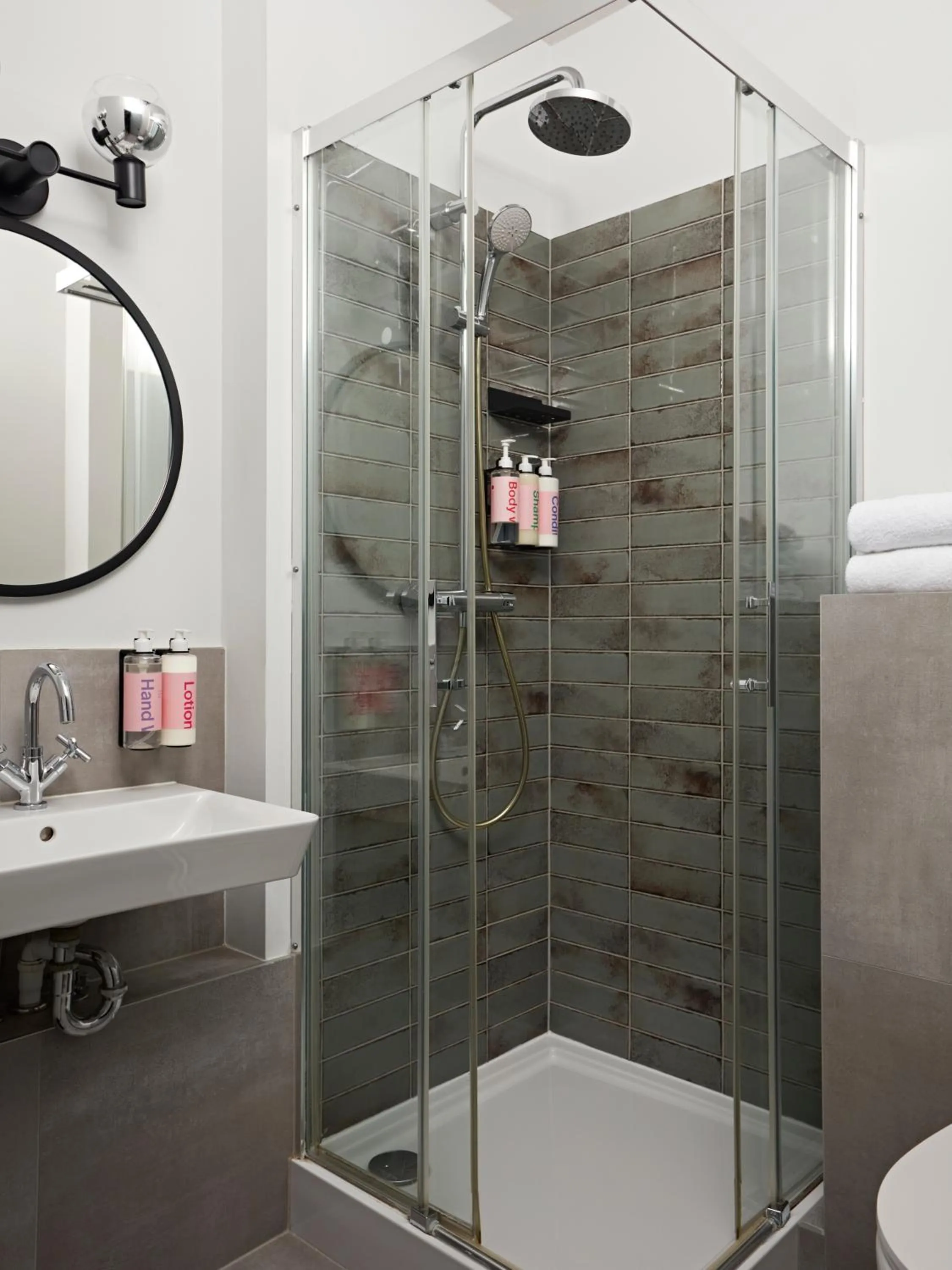 Bathroom in Numa Berlin Sketch