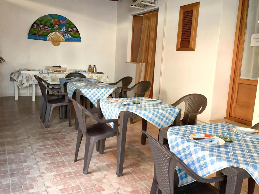 Breakfast in Affittacamere La saracina