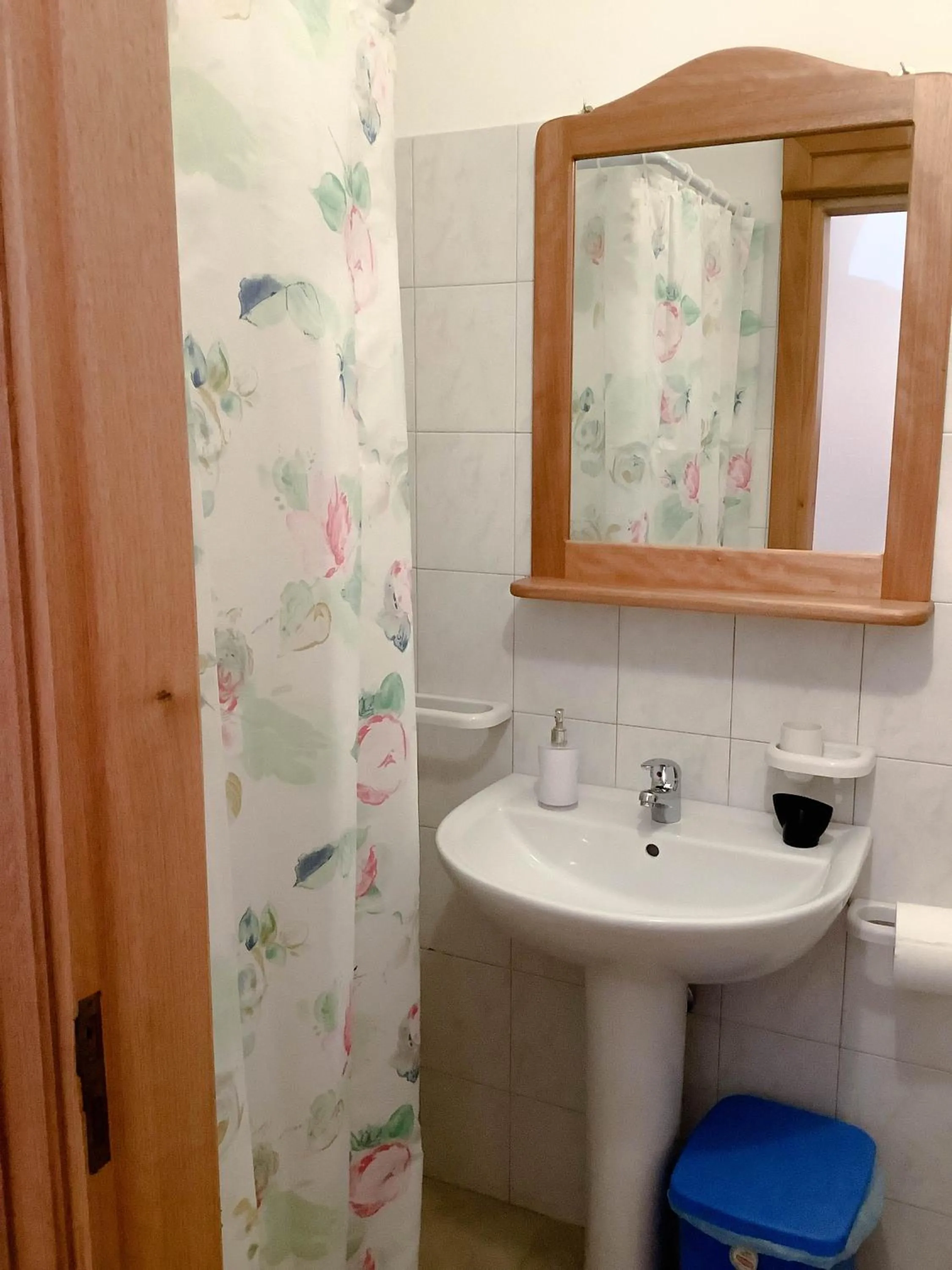 Bathroom in Affittacamere La saracina