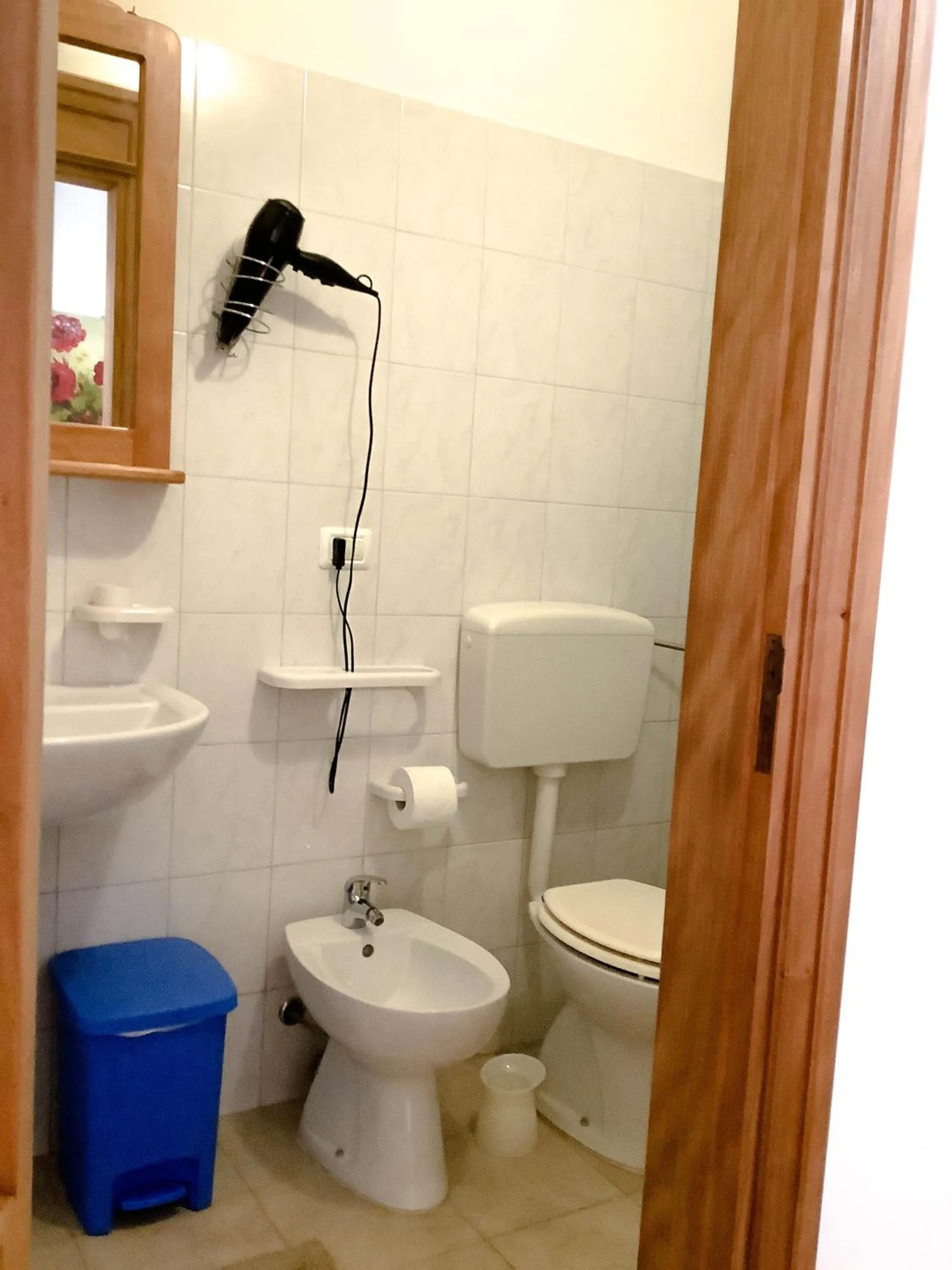 Bathroom in Affittacamere La saracina