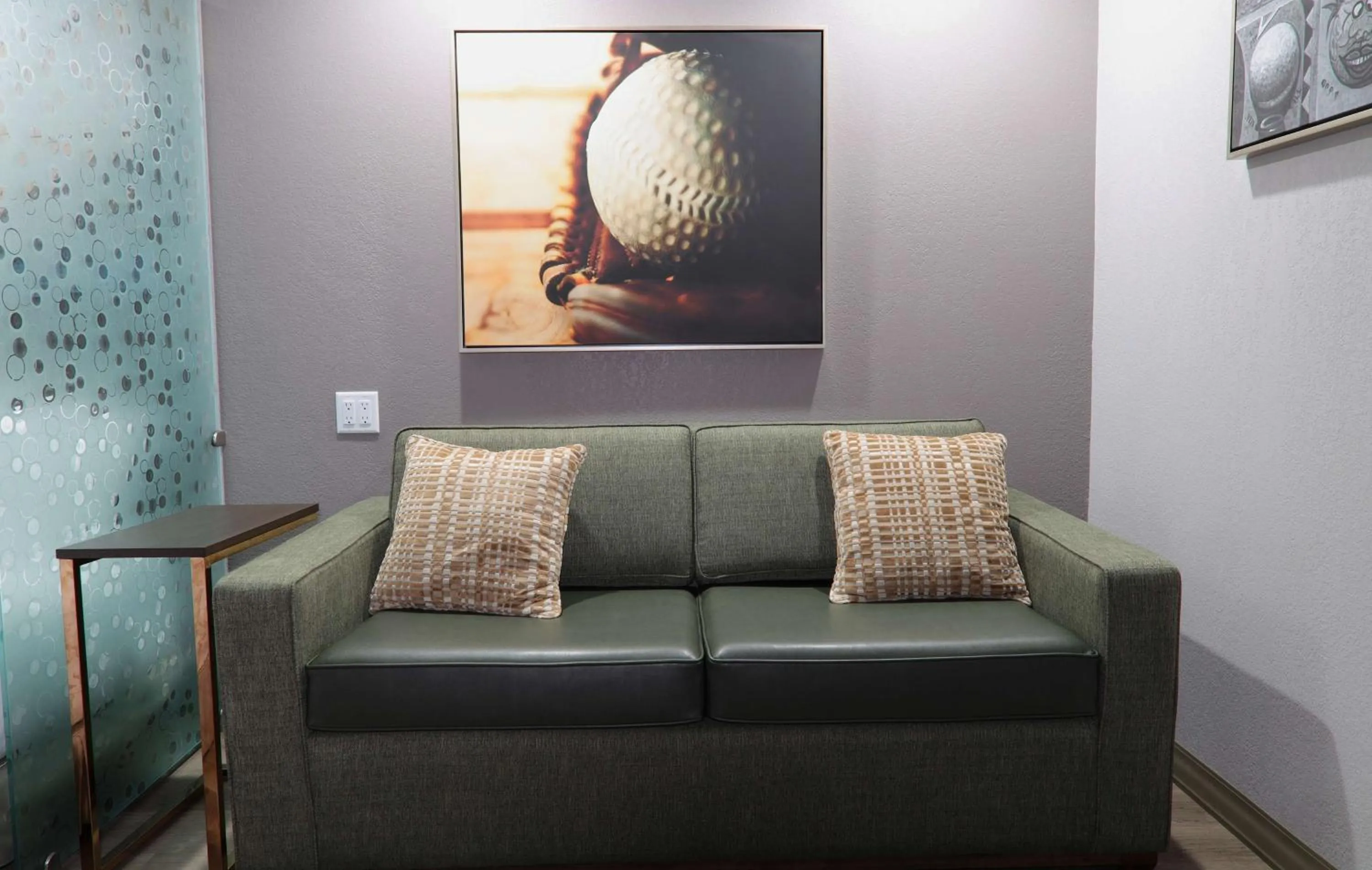 Photo of the whole room in Hotel Manhattan, BW Signature Collection