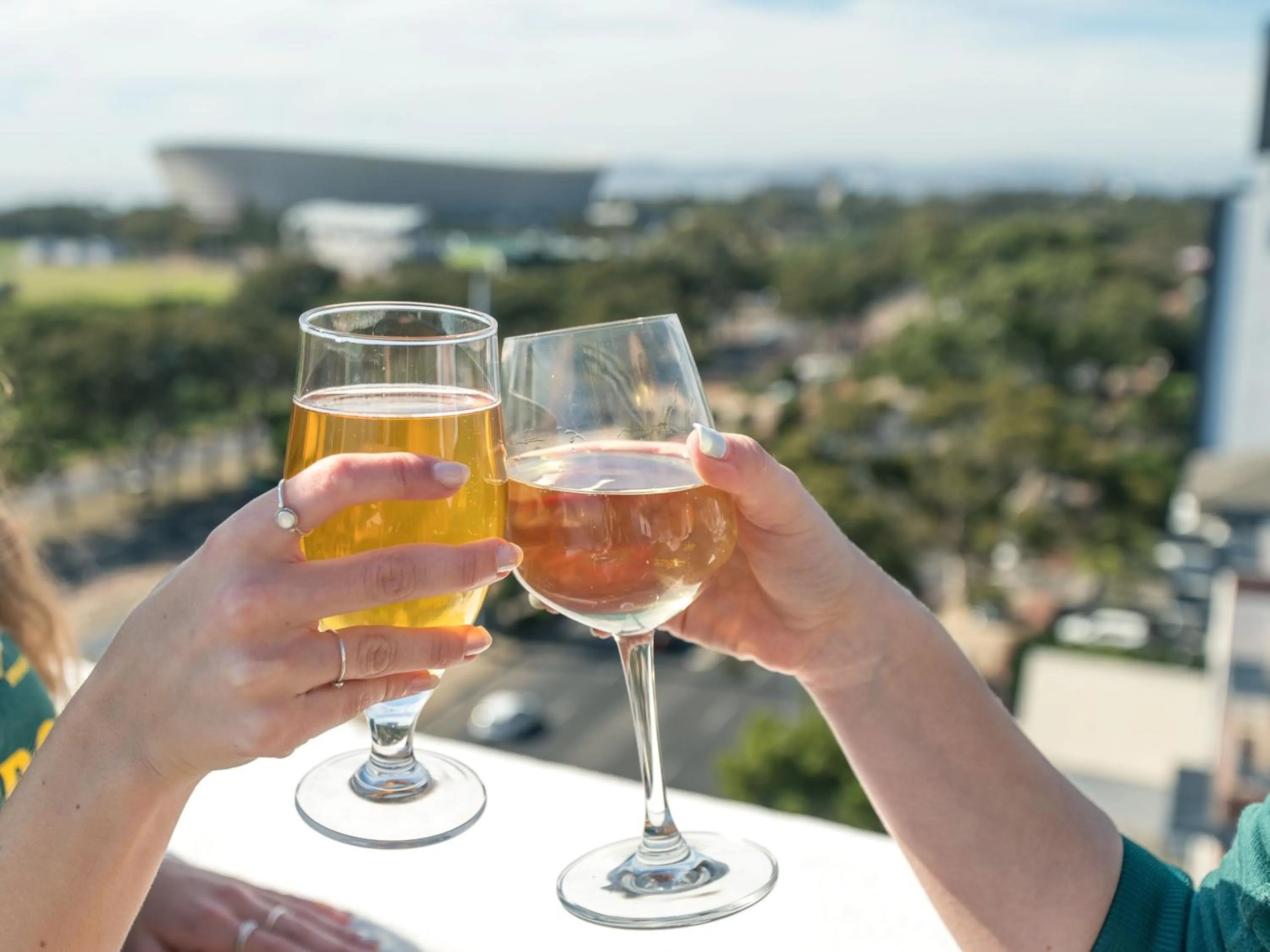 Drinks in ANEW Hotel Green Point Cape Town