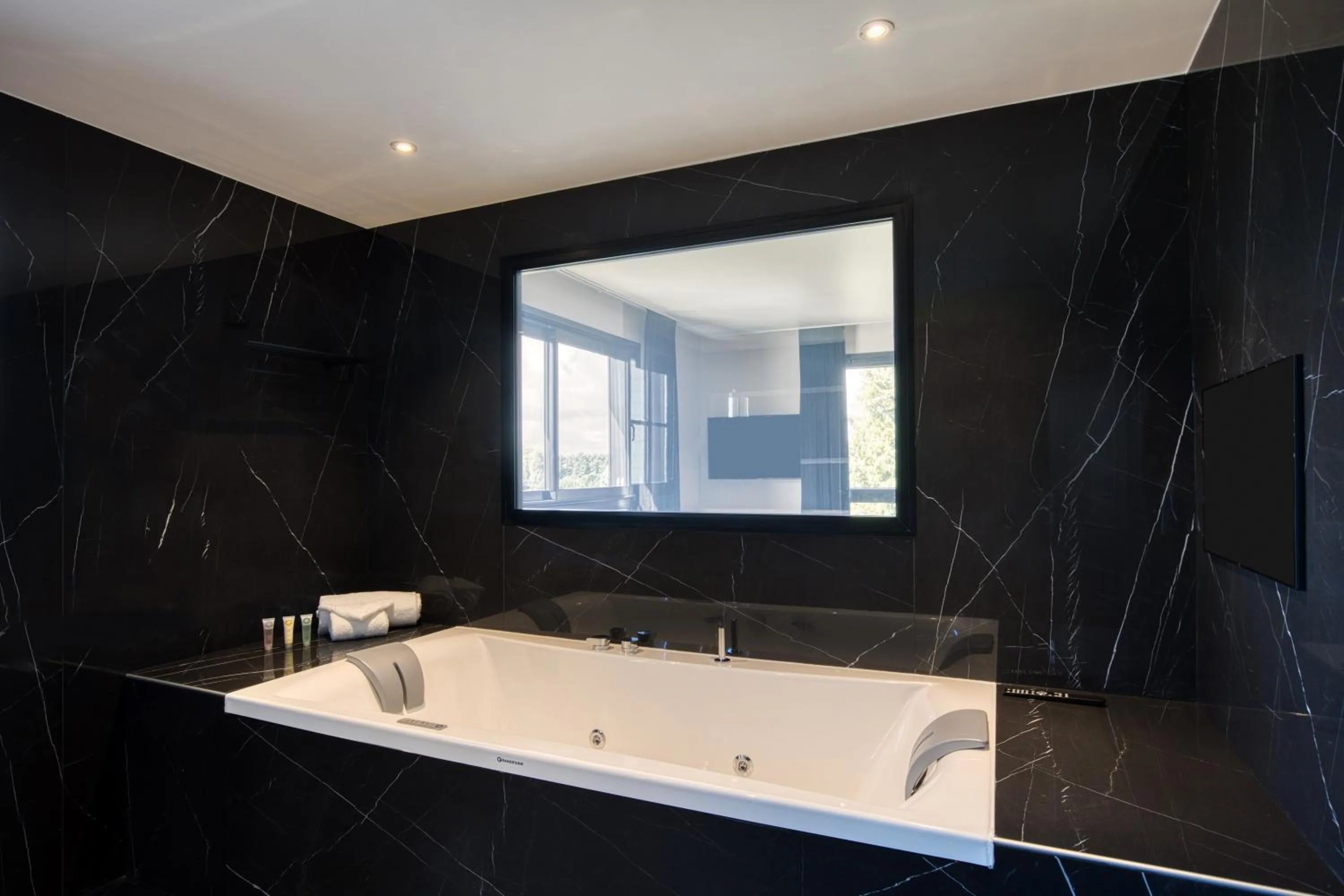 Best Western Plus Le Fairway Hotel & Spa Golf d'Arras