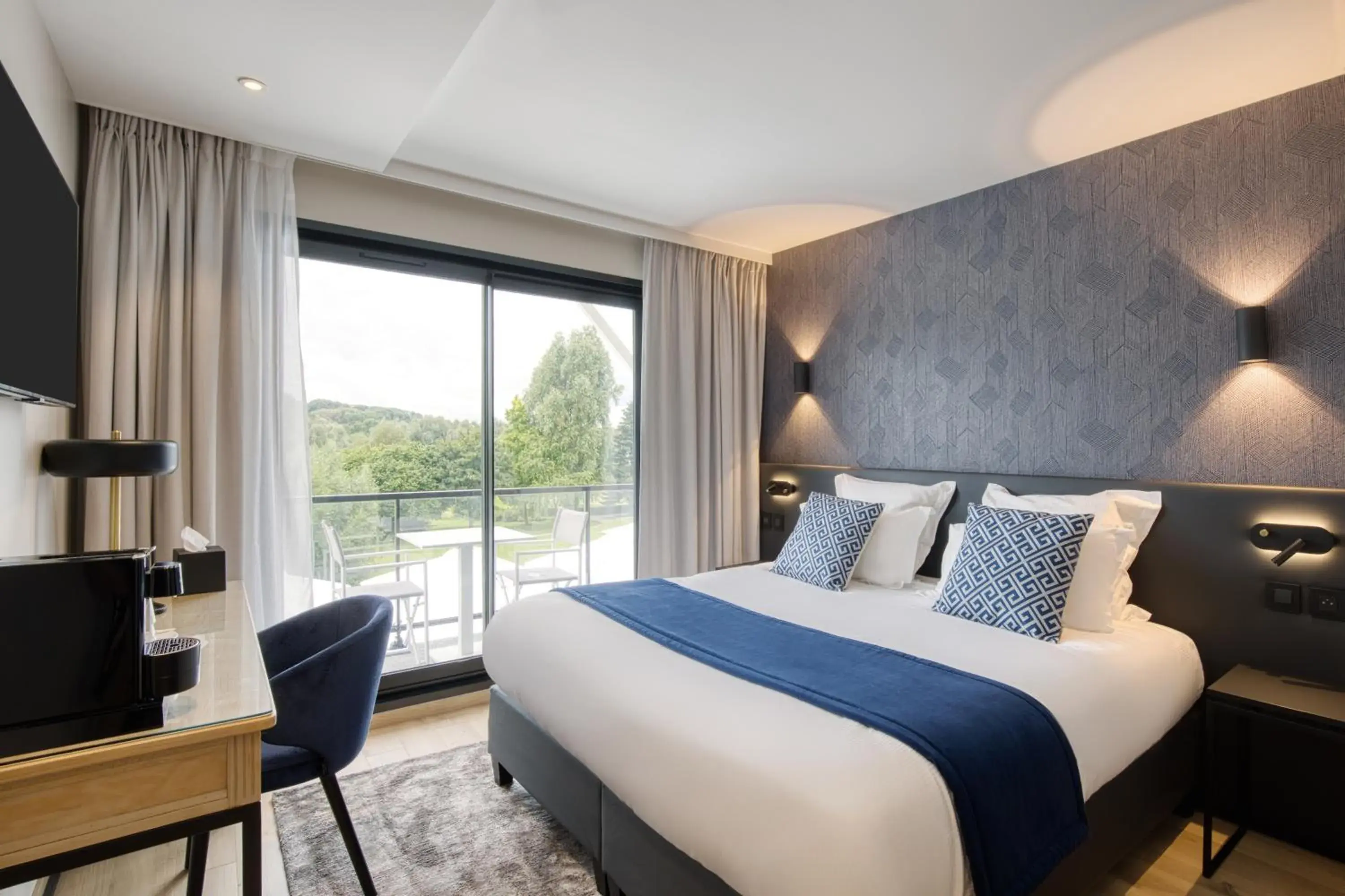 Bed in Best Western Plus Le Fairway Hotel & Spa Golf d'Arras Bed in Best Western Plus Le Fairway Hotel & Spa Golf d'Arras