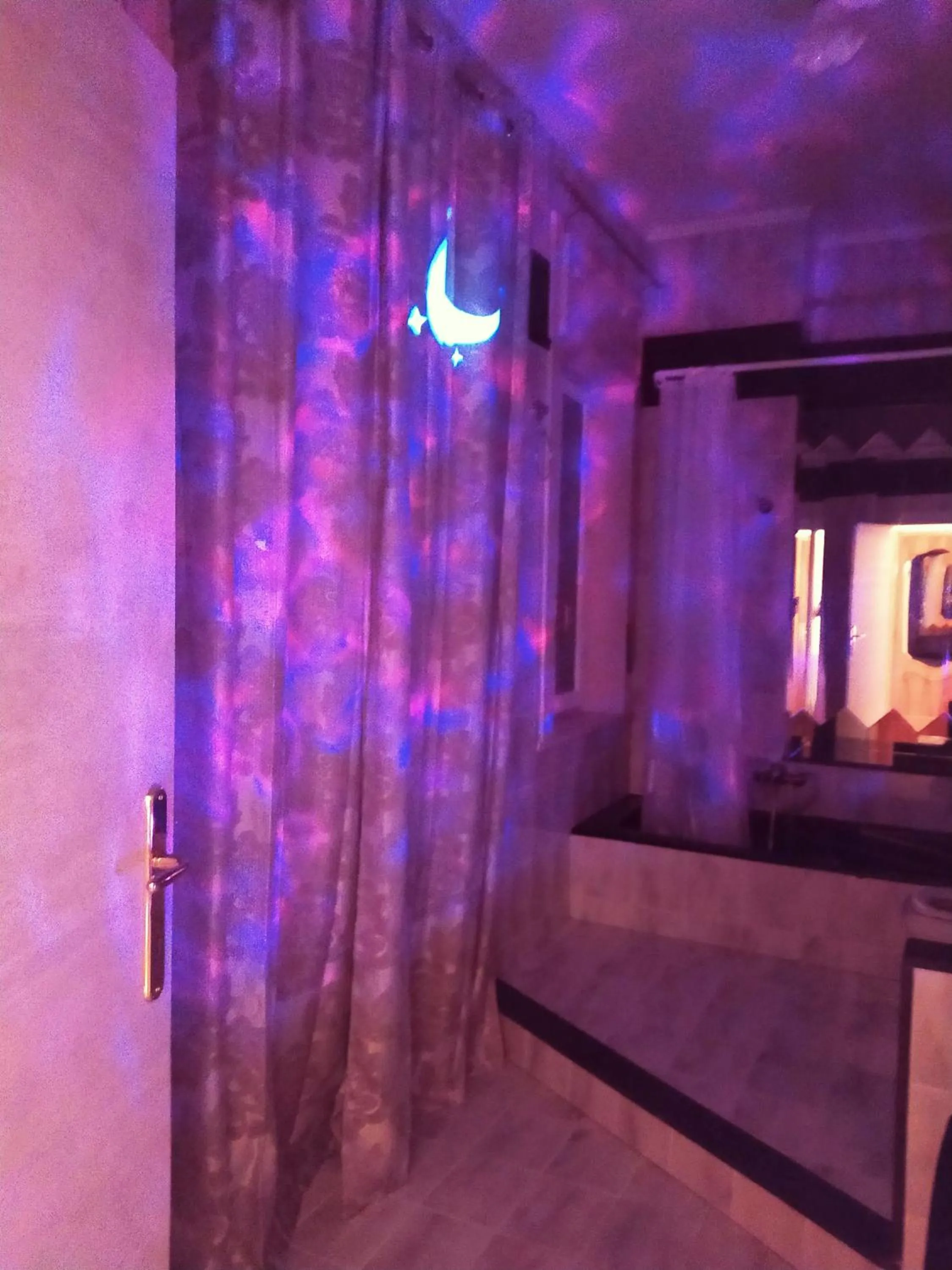 Bathroom, Bed in Altea Royale