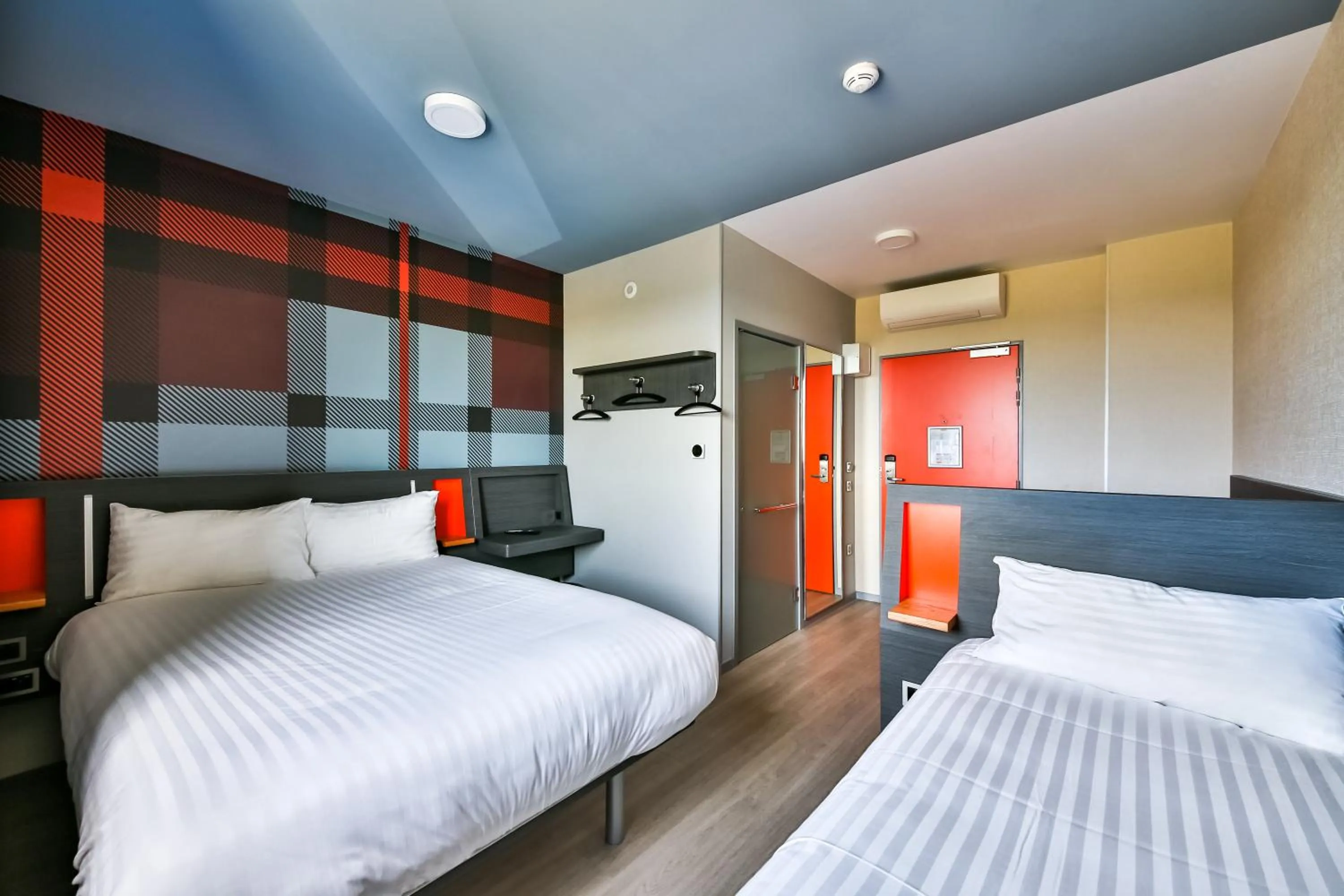 Bed in easyHotel Paris Charles de Gaulle Villepinte