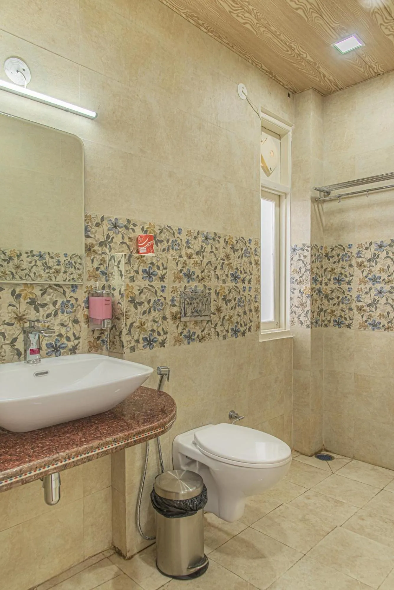 Toilet in Echor - The Koti Village Resort Kufri