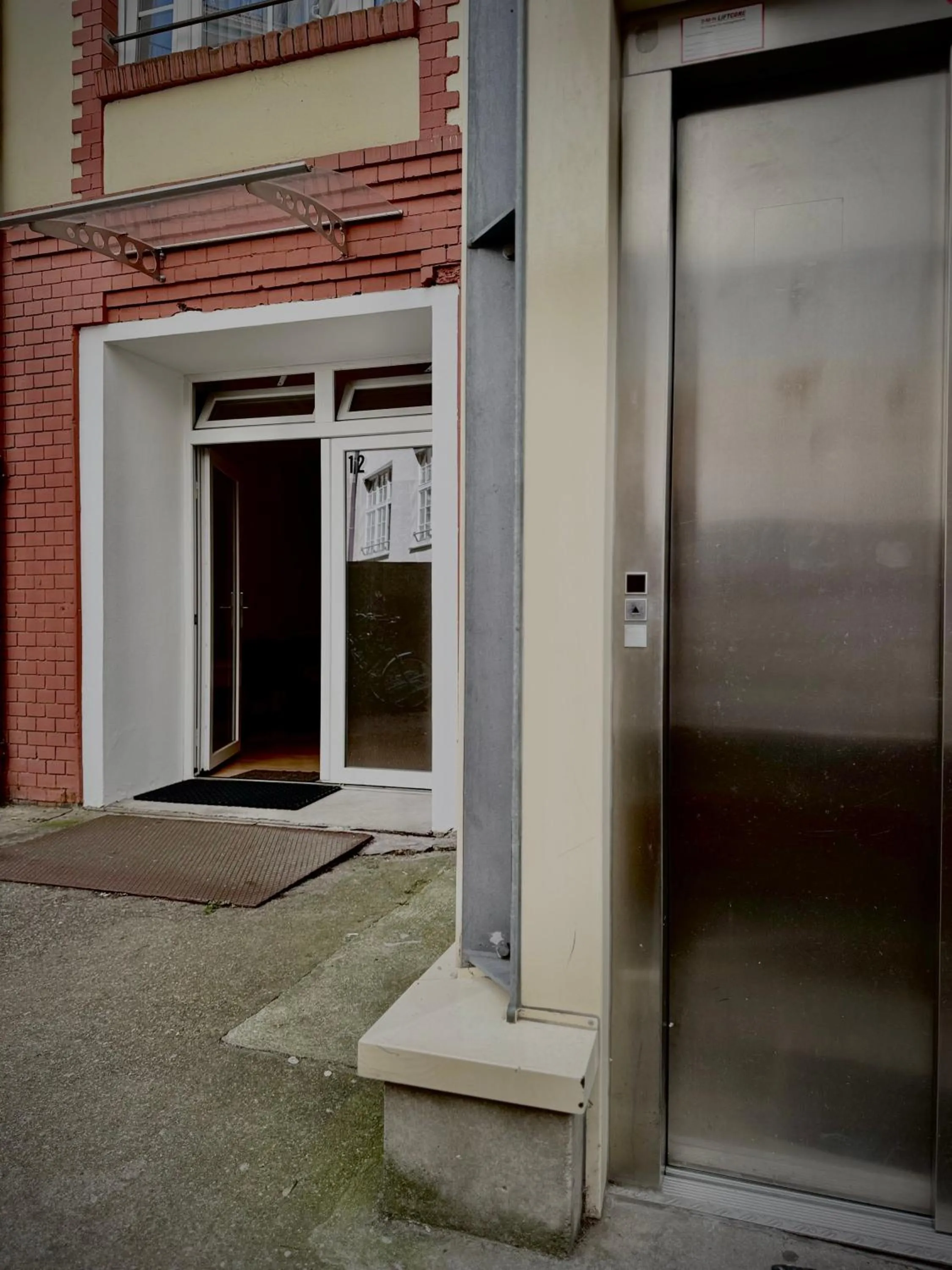 Facade/entrance in Erlanger Hof