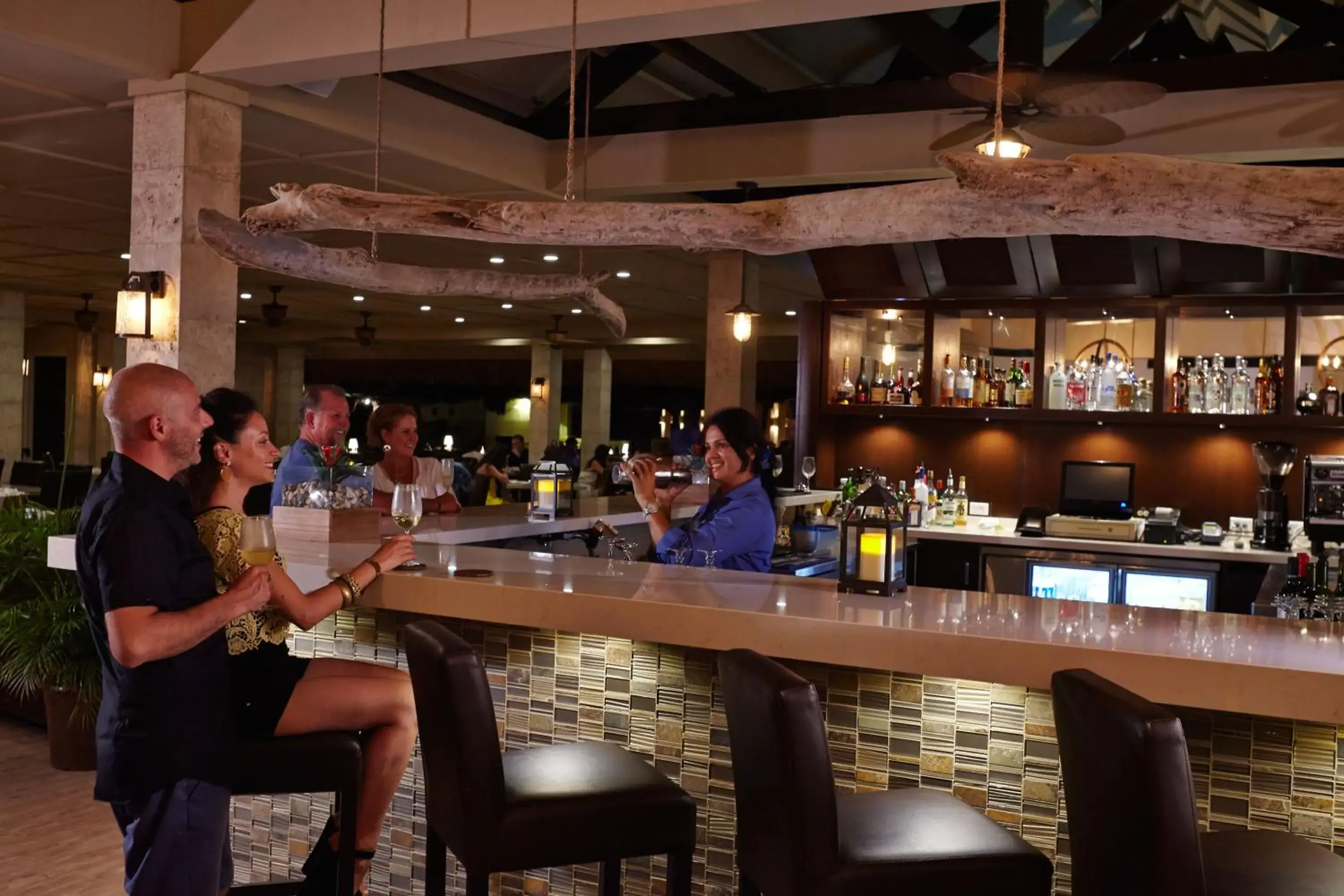 Lounge or bar in Manchebo Beach Resort and Spa Lounge or bar in Manchebo Beach Resort and Spa