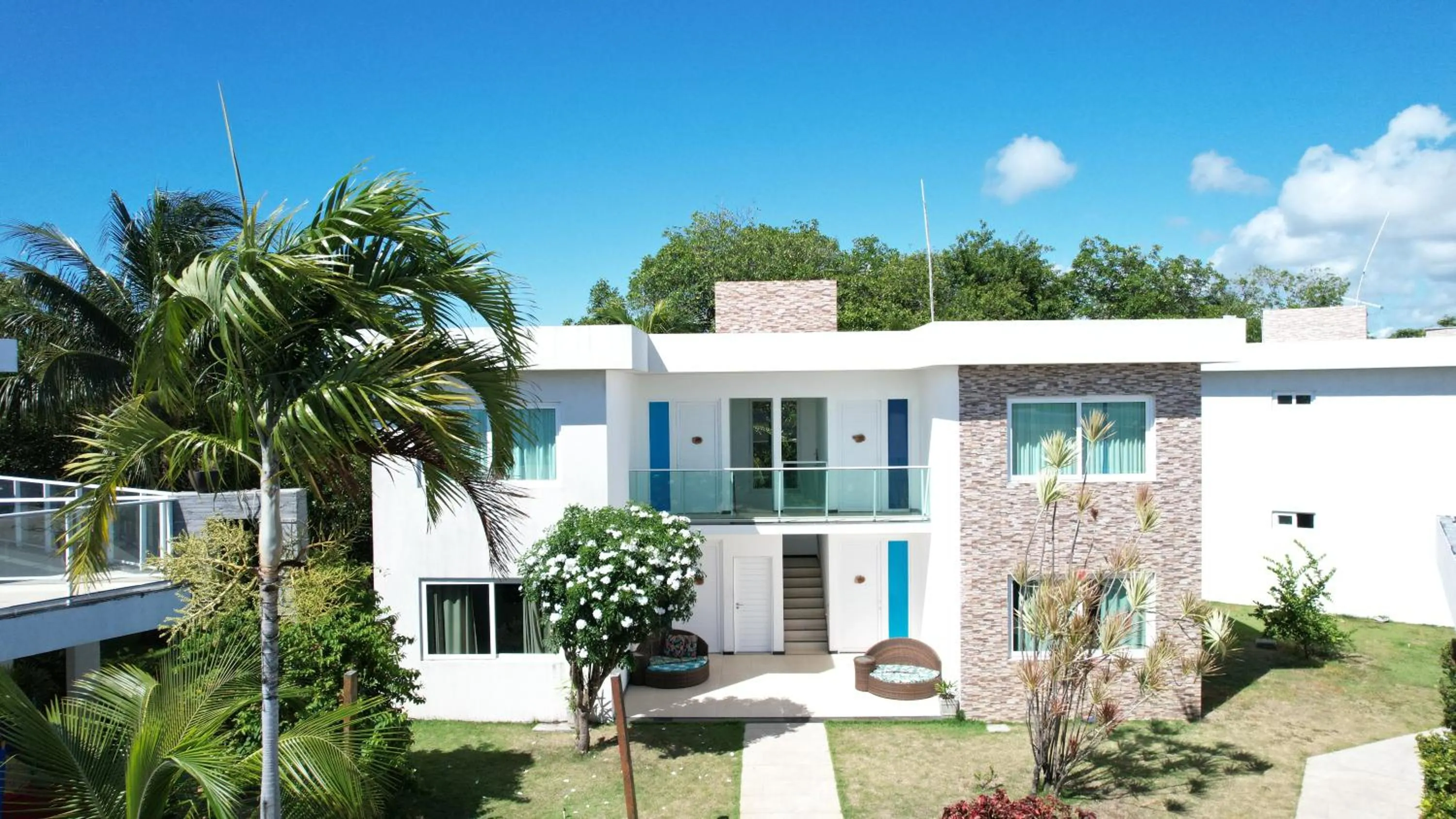 Property building in Pousada Jirituba