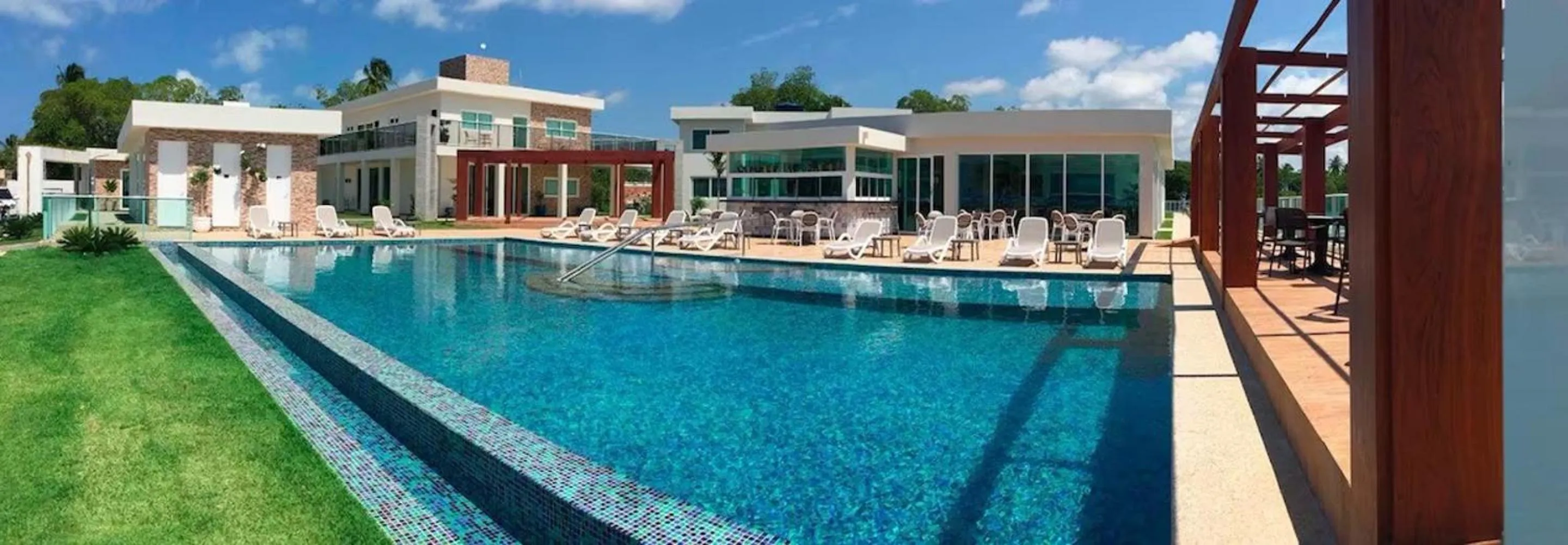 Property building in Pousada Jirituba