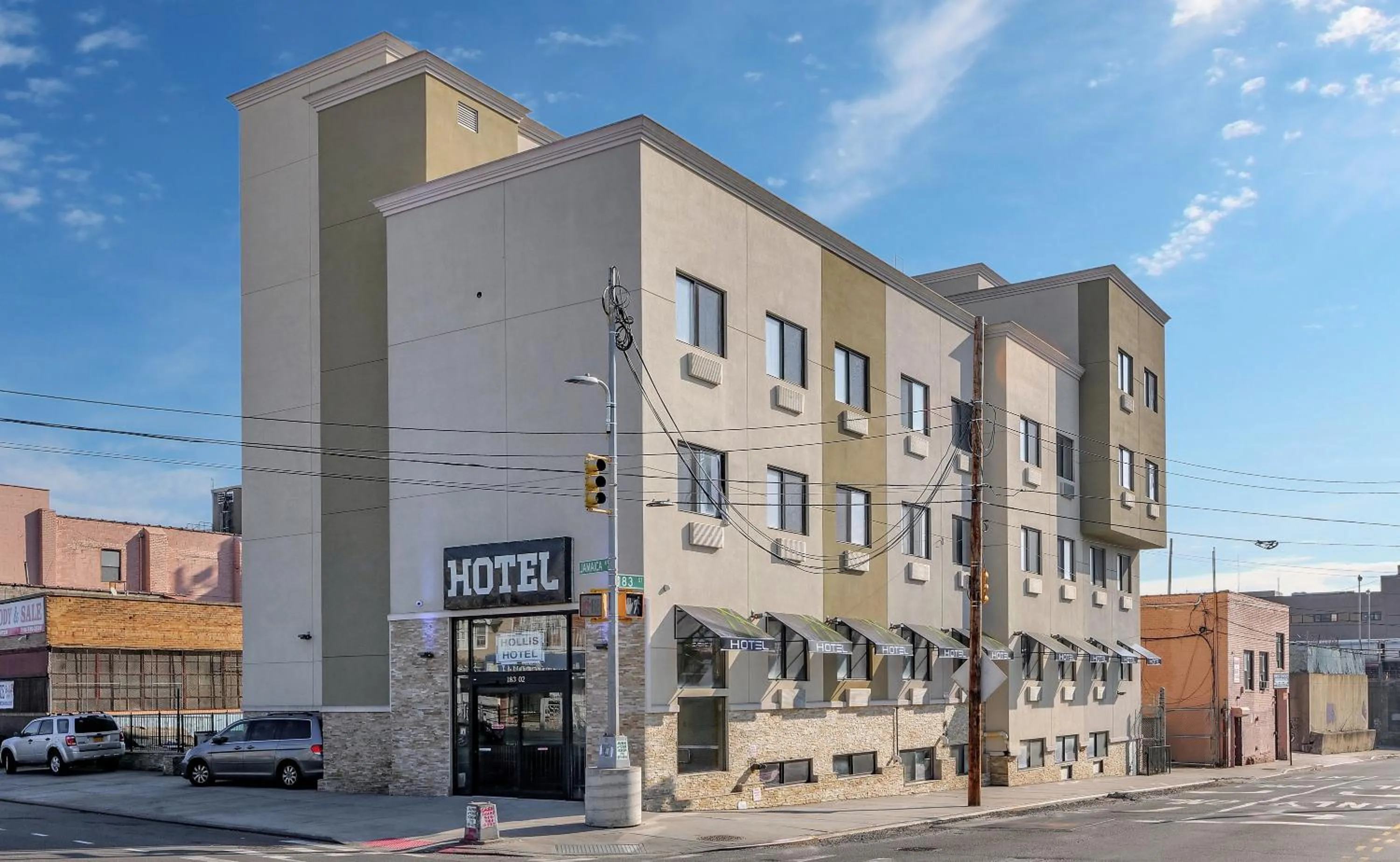 Property building in Hotel Pergola Jamaica JFK