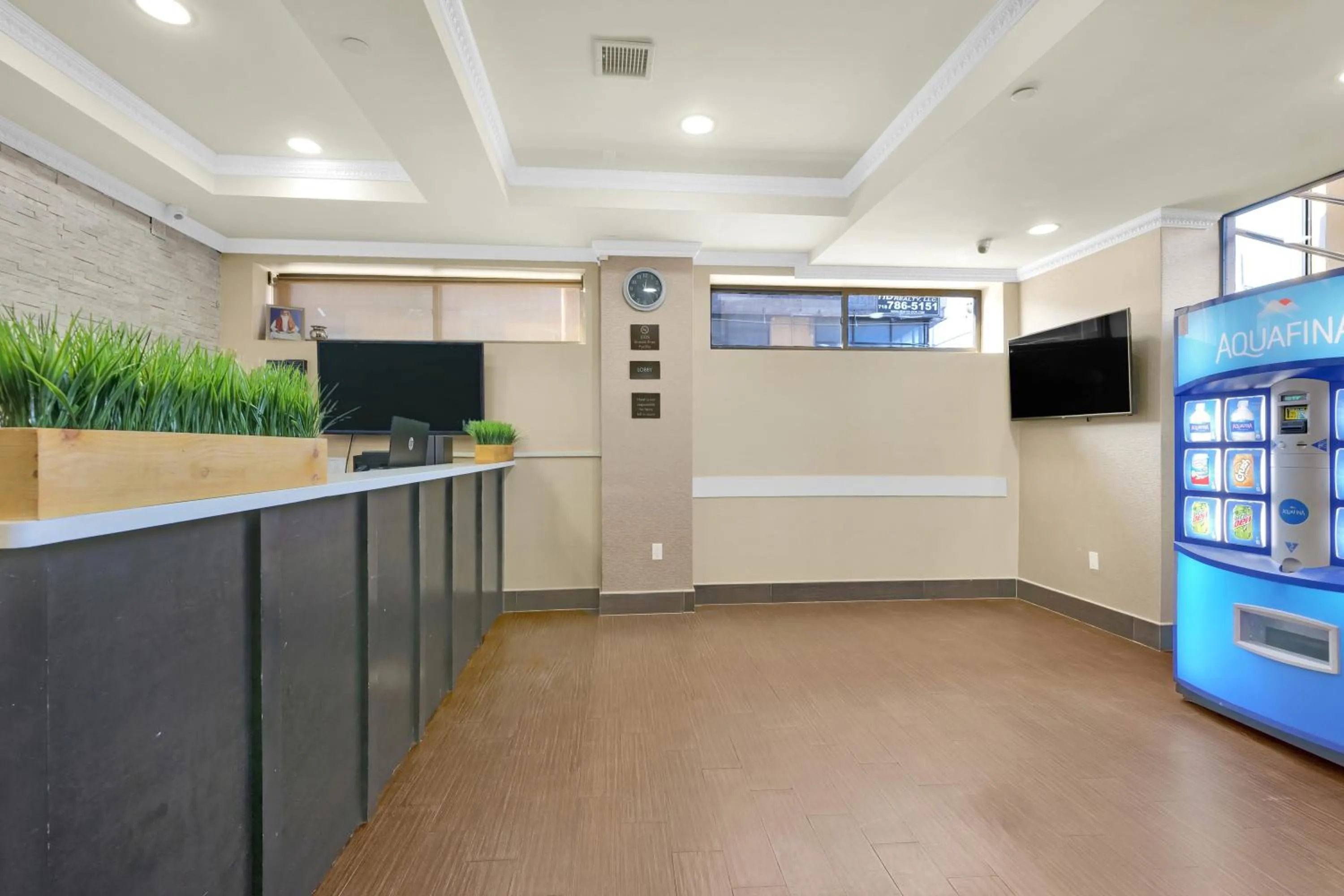 Lobby or reception in Hotel Pergola Jamaica JFK