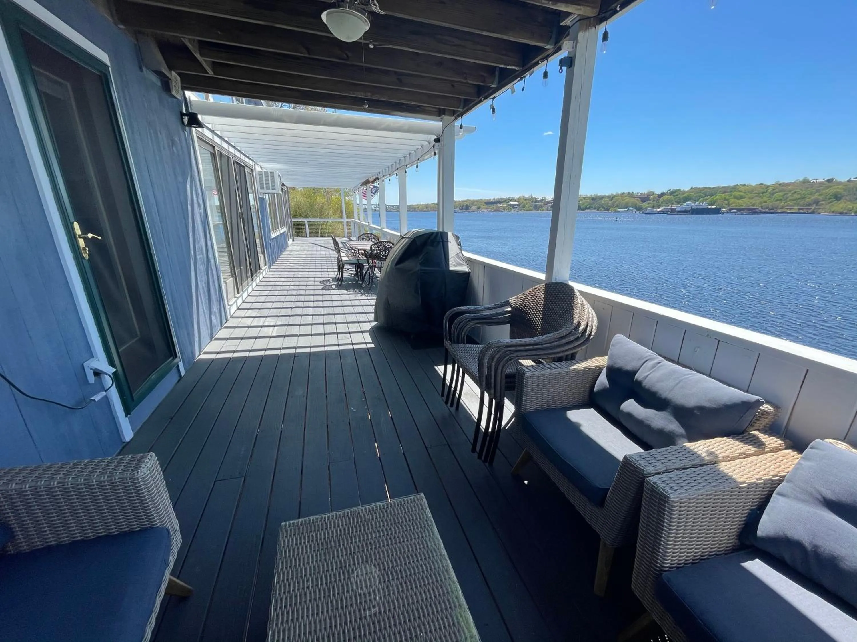 BBQ facilities in Riverfront Home with a View!