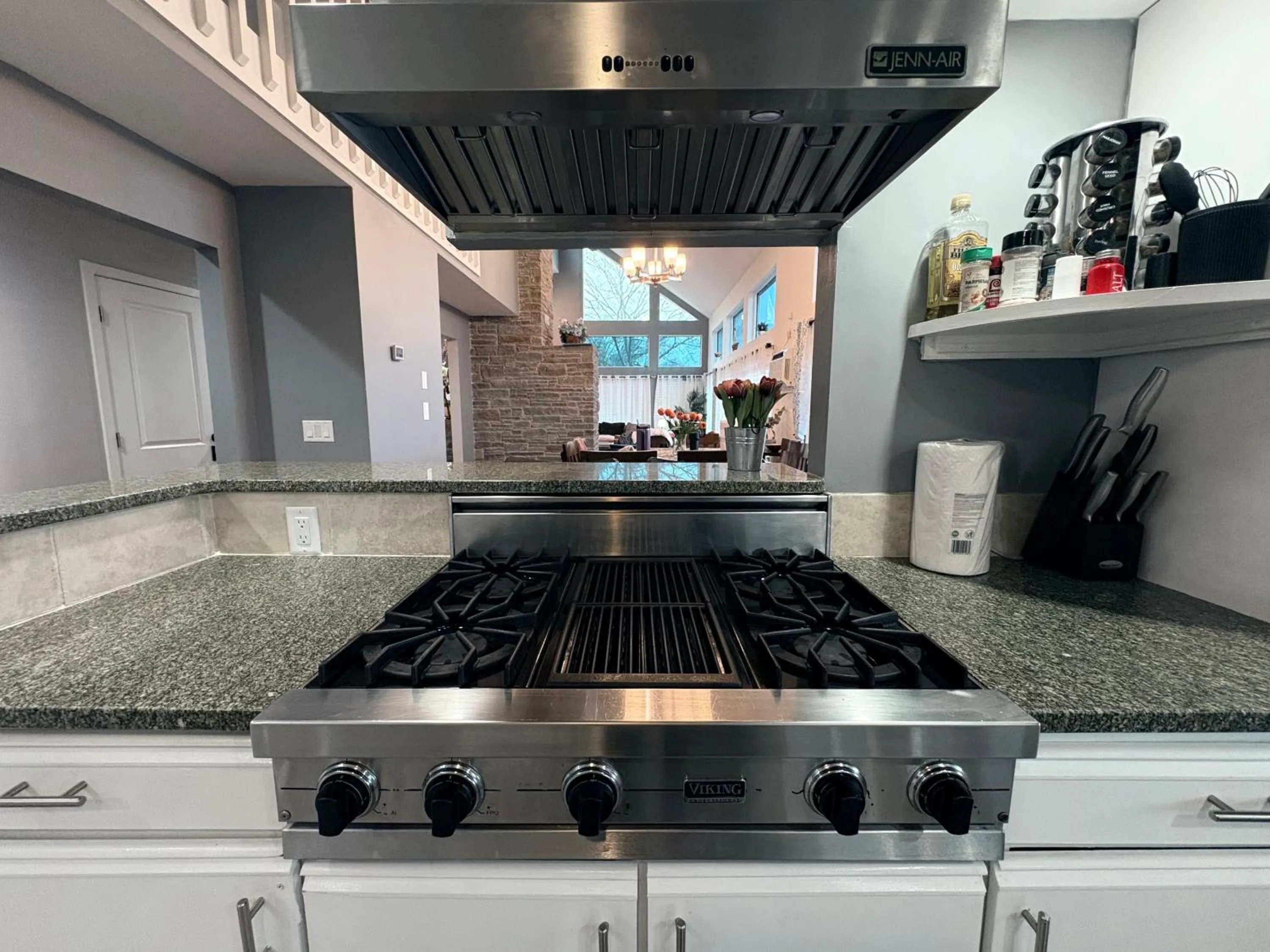 Coffee/tea facilities in Riverfront Home with a View!