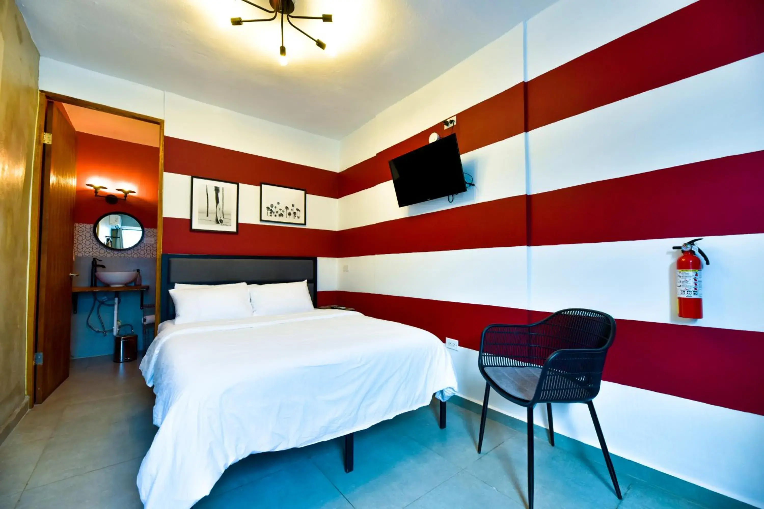 Bedroom, Bed in The Surfing Turtle Bedroom, Bed in The Surfing Turtle