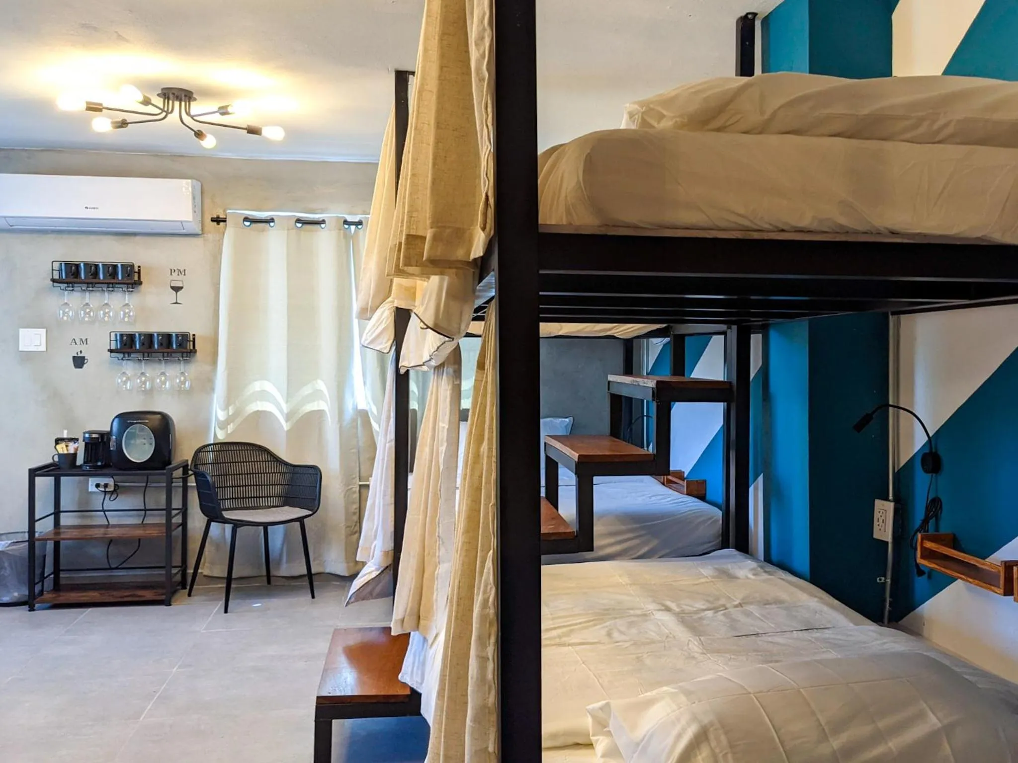 Bed in The Surfing Turtle