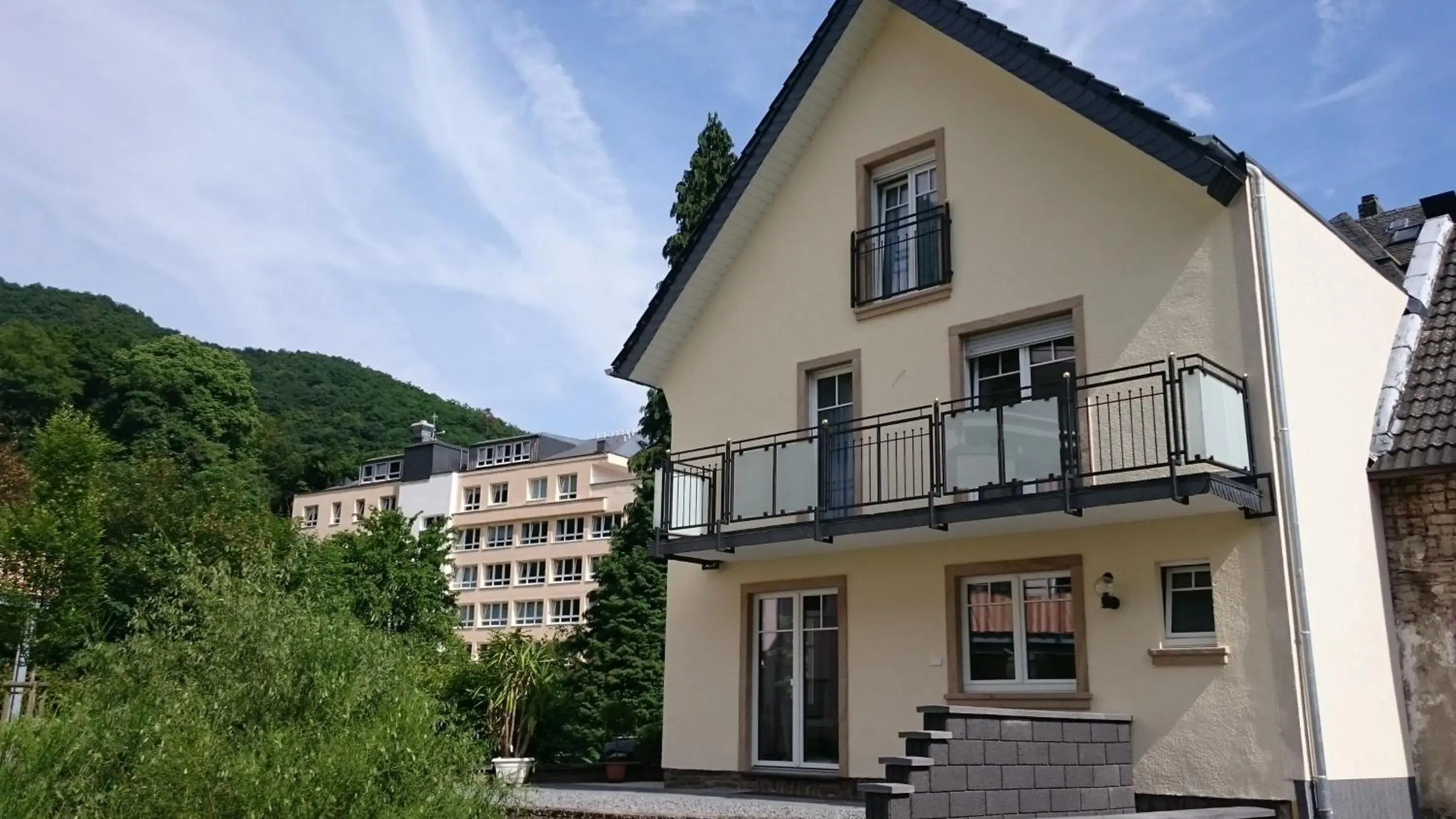 Facade/entrance in Haus Hohenzollern & Haus 'Ambiente Facade/entrance in Haus Hohenzollern & Haus 'Ambiente