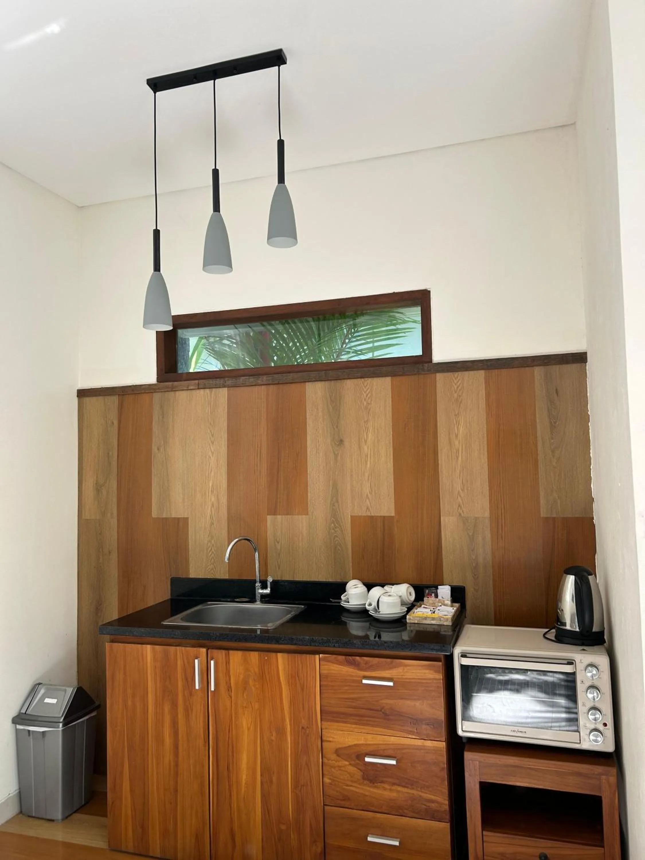 microwave in The Calna Villa Bali