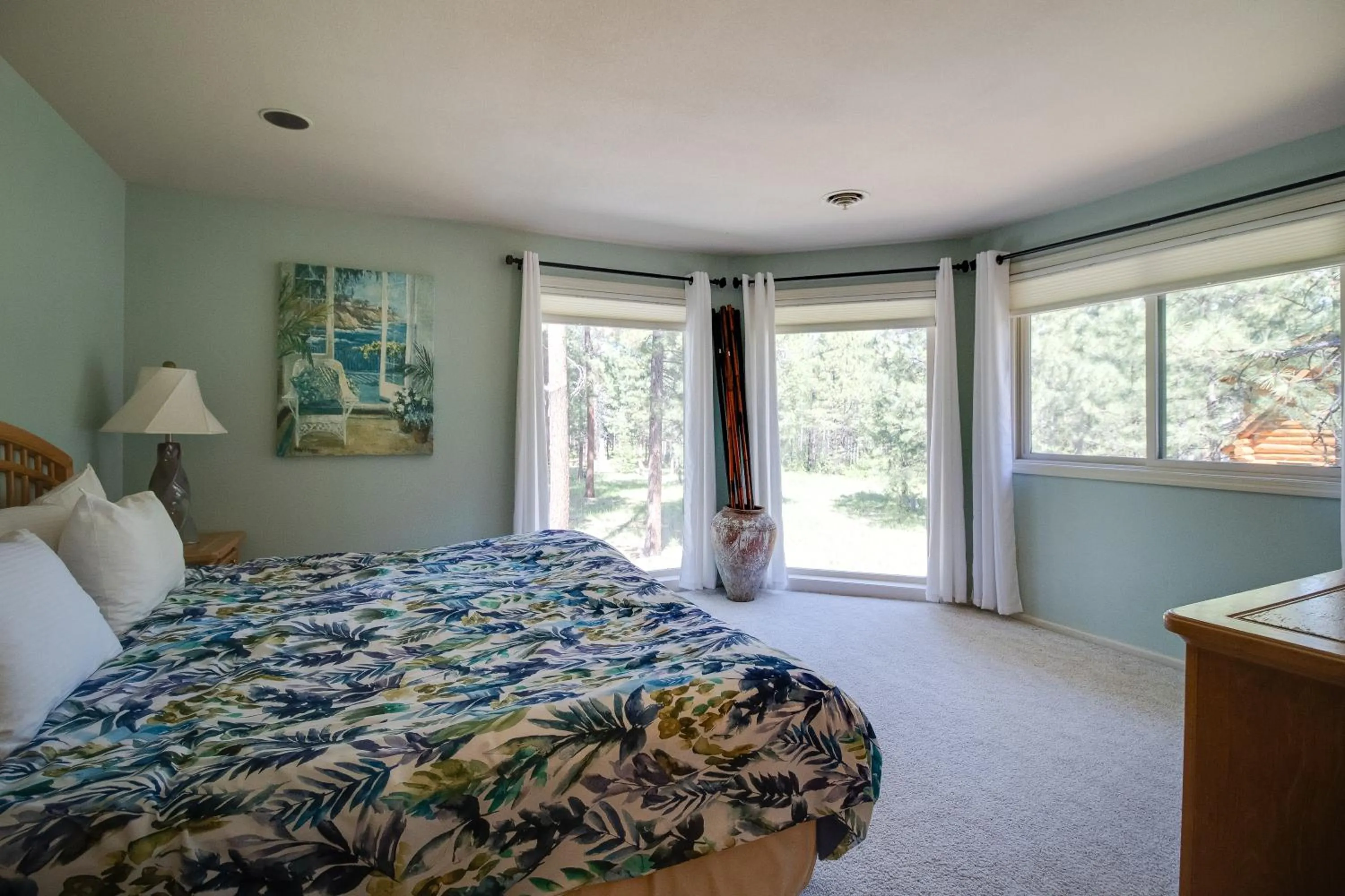 Bed in Jacobs Ladder - Black Butte Ranch