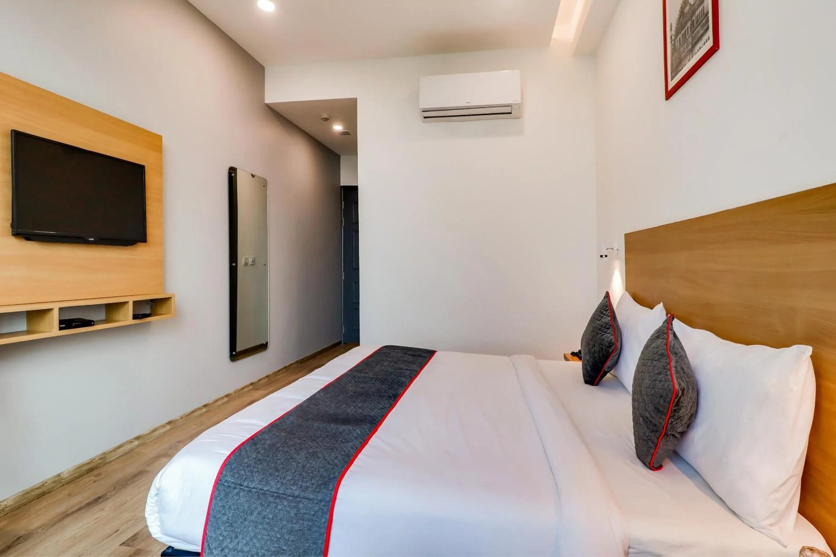 Bedroom, Bed in Super Townhouse Jashn