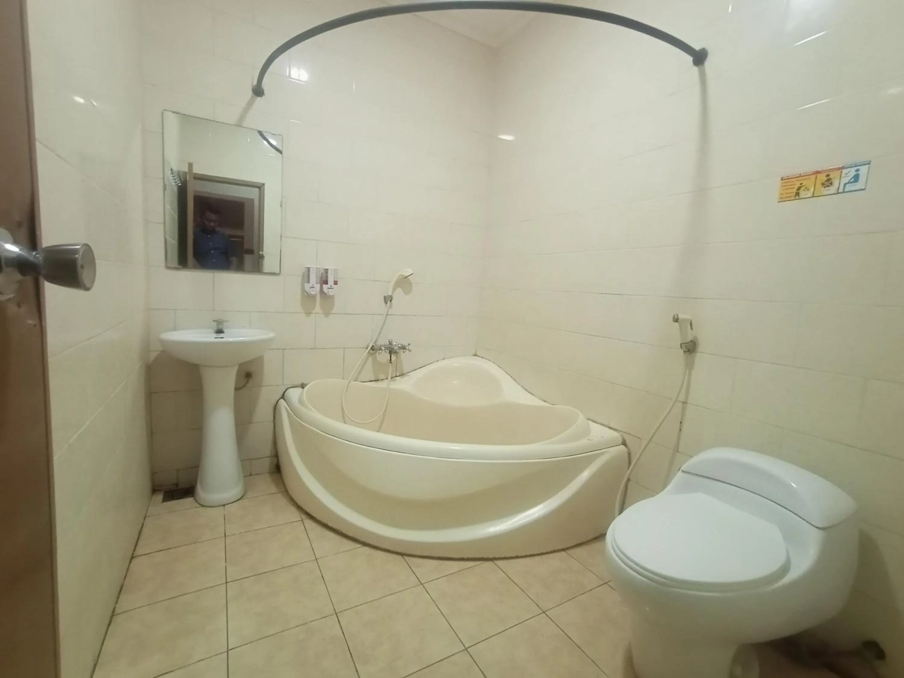 Bathroom in Votel Hotel Tulungagung