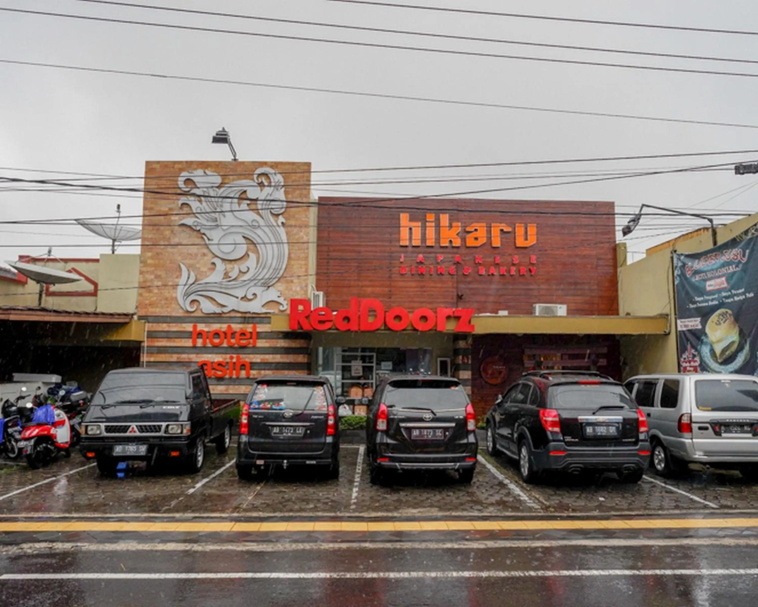 RedDoorz Plus @ Hotel Asih UNY