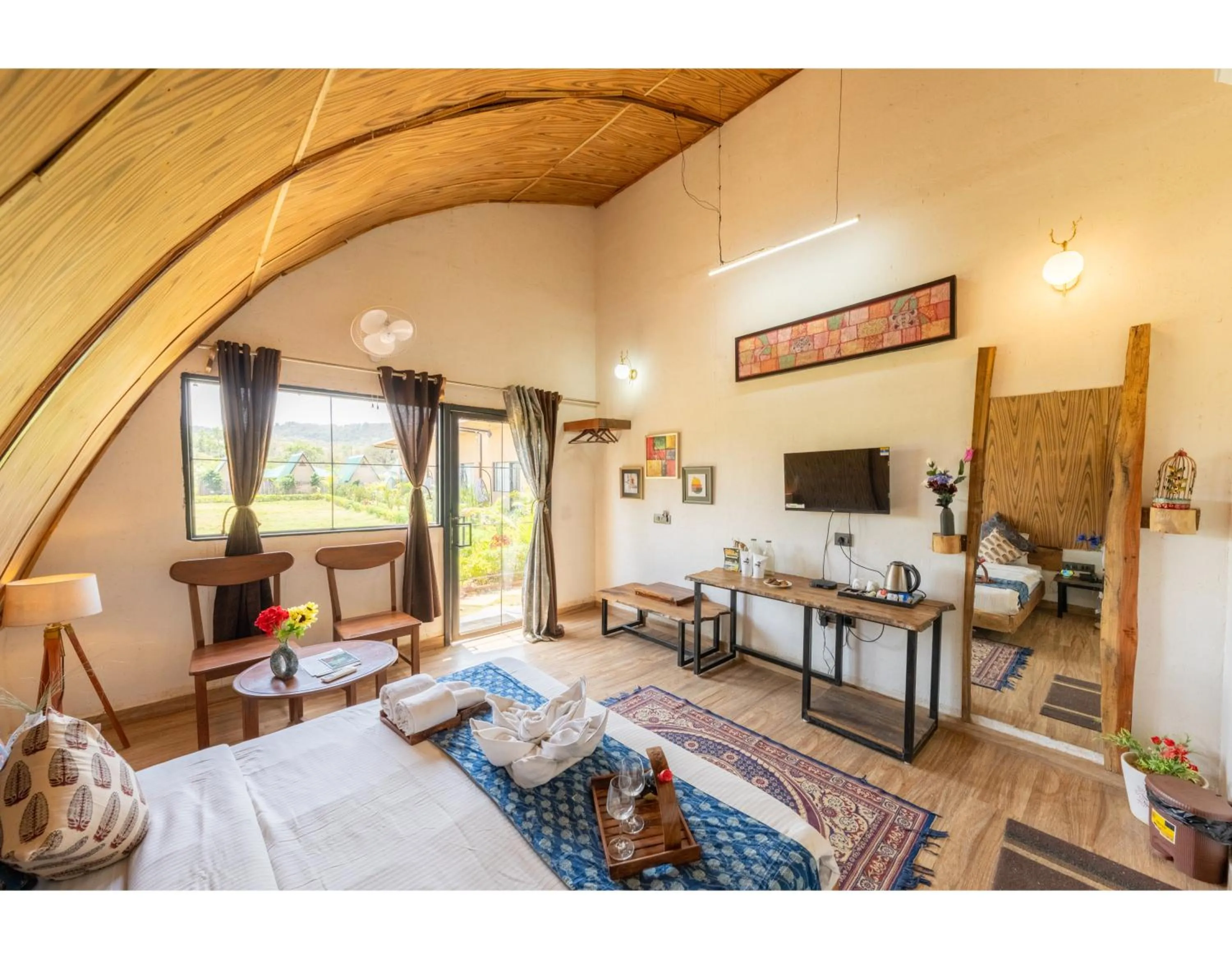 TV and multimedia, Bed in Panarpani Retreat Pachmarhi