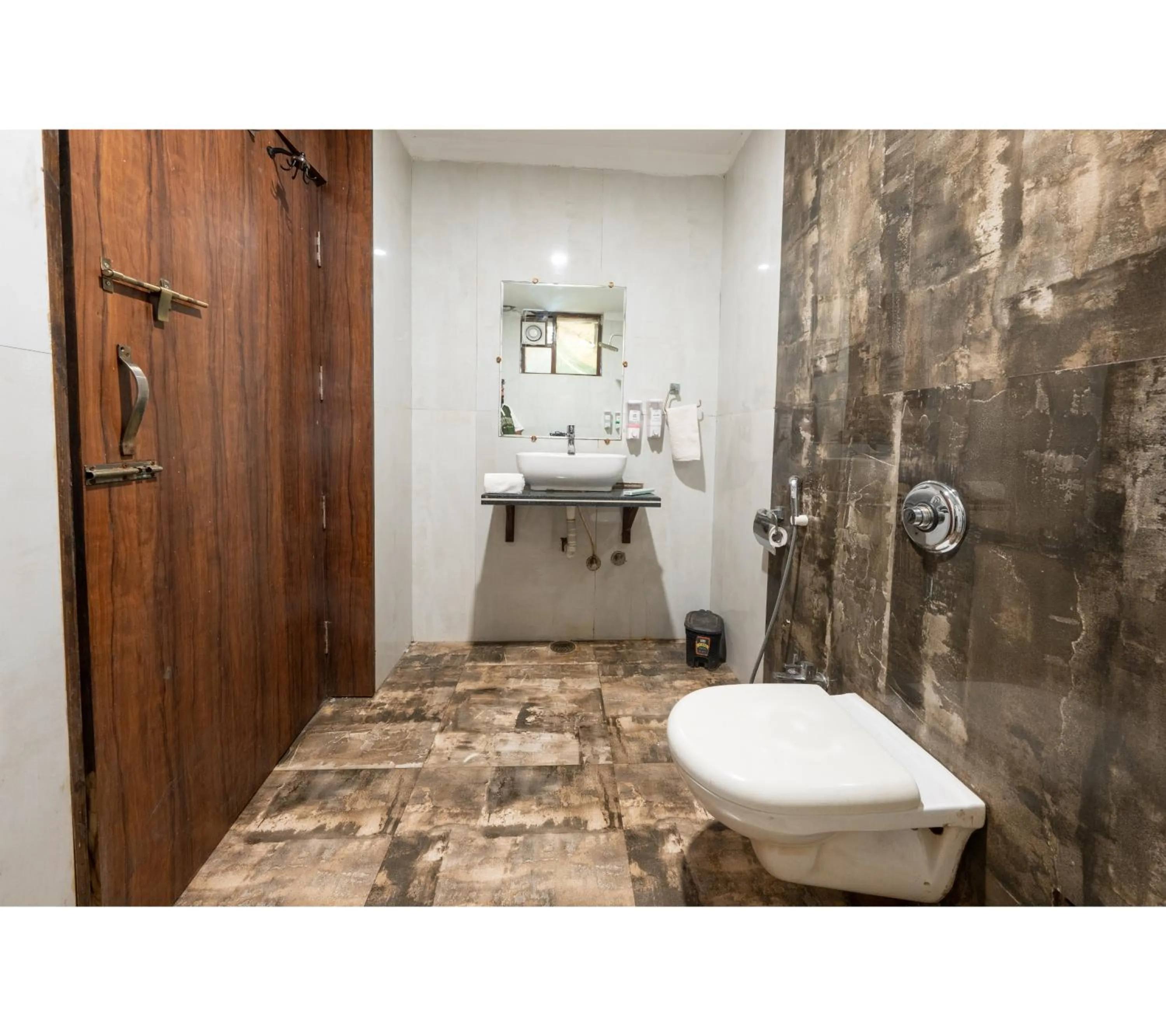 Bathroom in Panarpani Retreat Pachmarhi