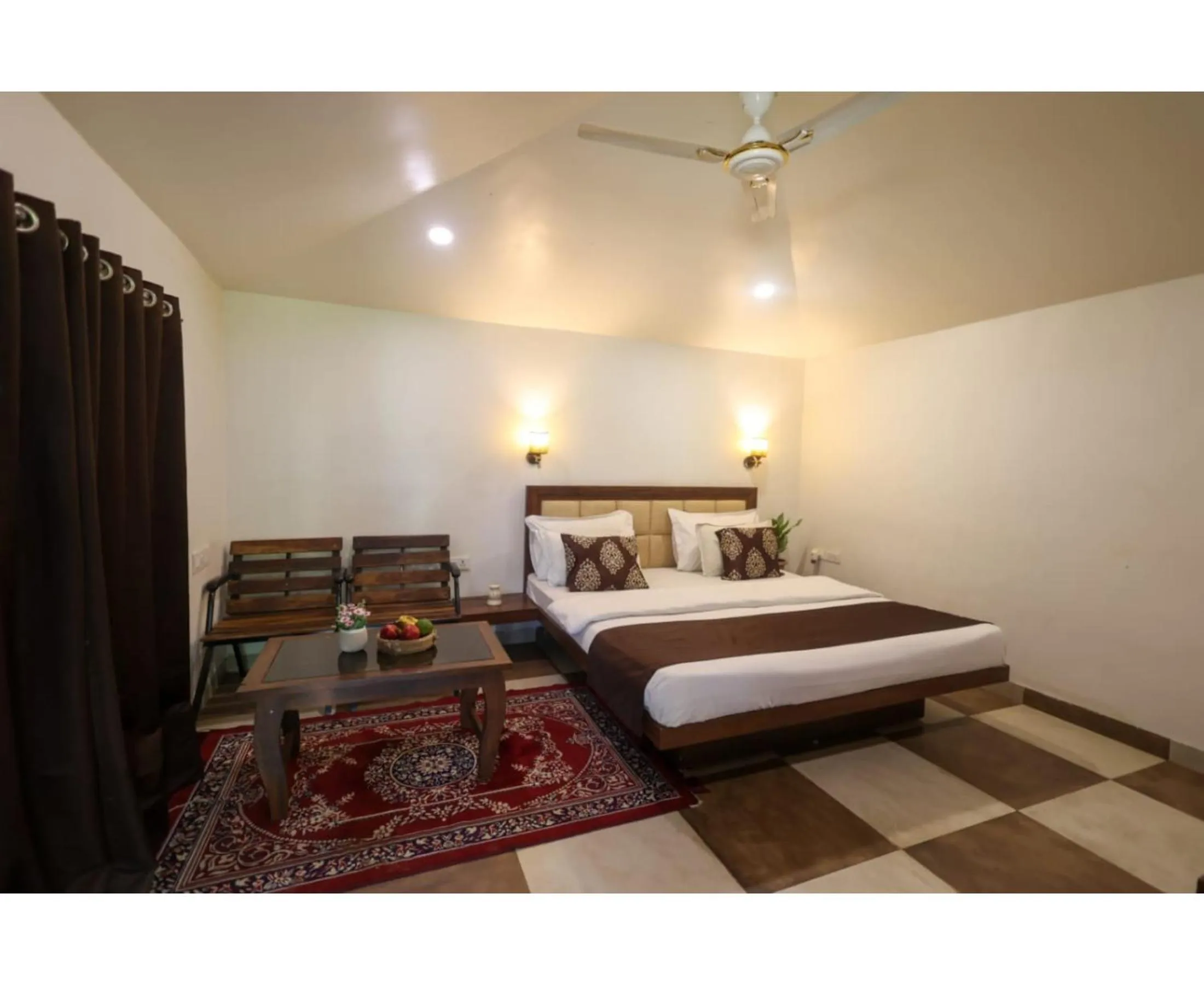 Bed in Panarpani Retreat Pachmarhi