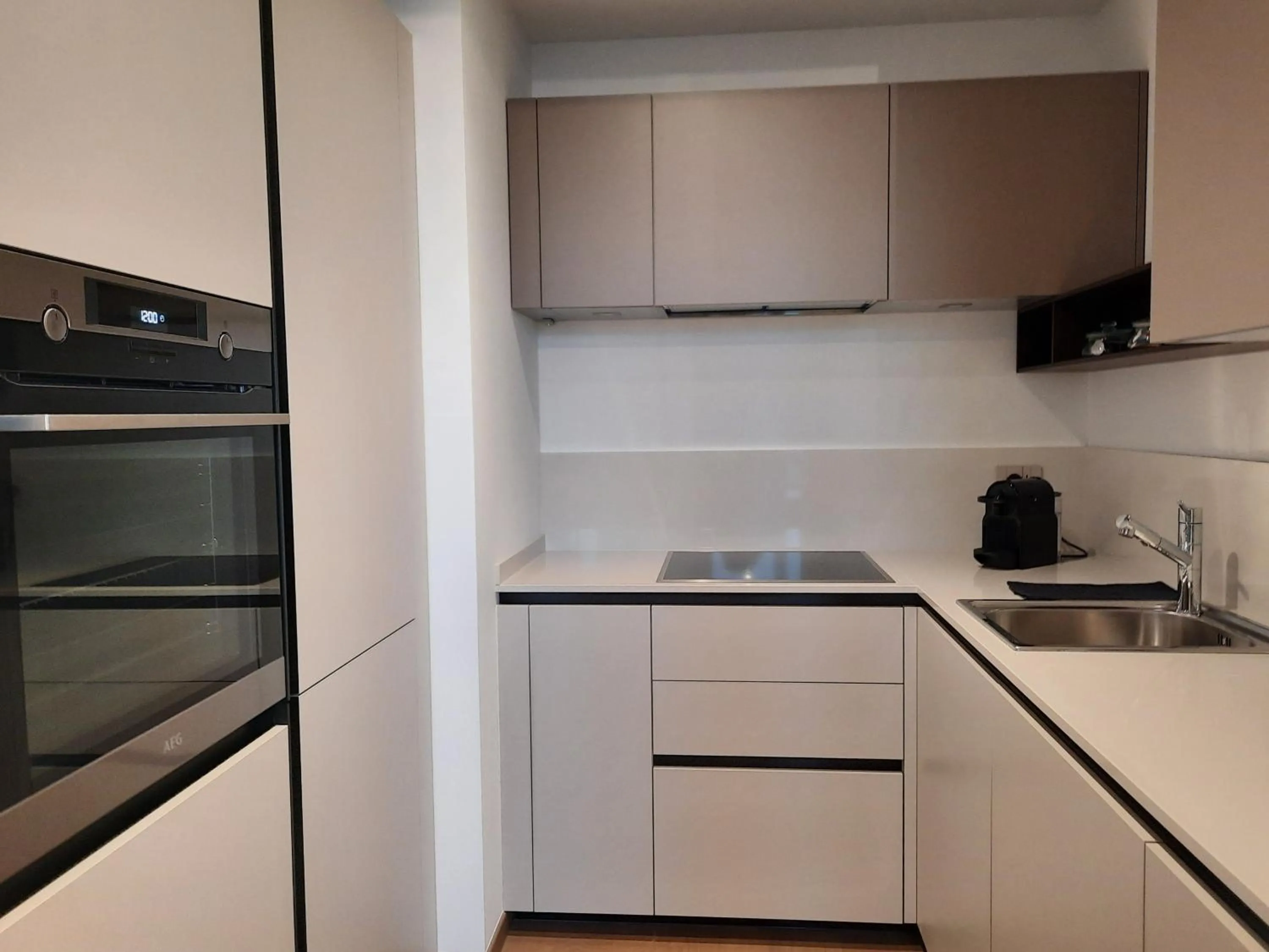 Coffee/tea facilities in Milan Eleven by Brera Apartments