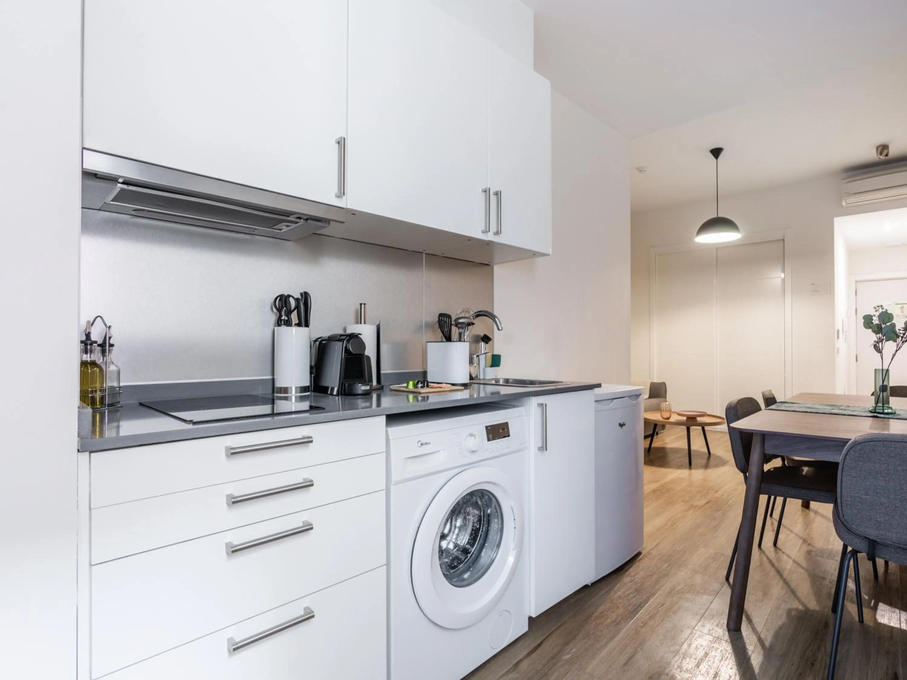 One-Bedroom Apartment - disability access in Limehome Madrid La Bolsa