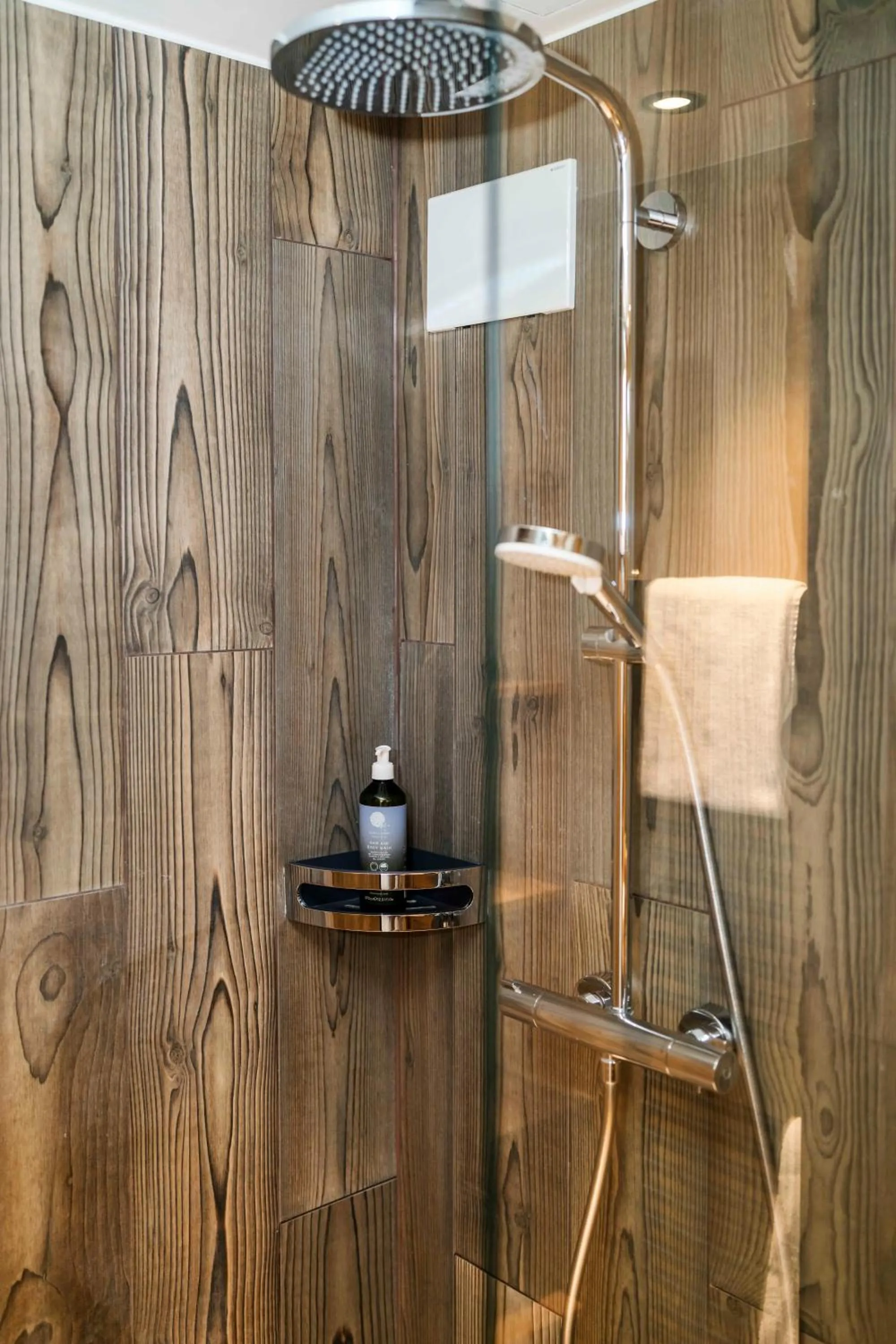 Shower in Ostseehotel Midgard in Damp