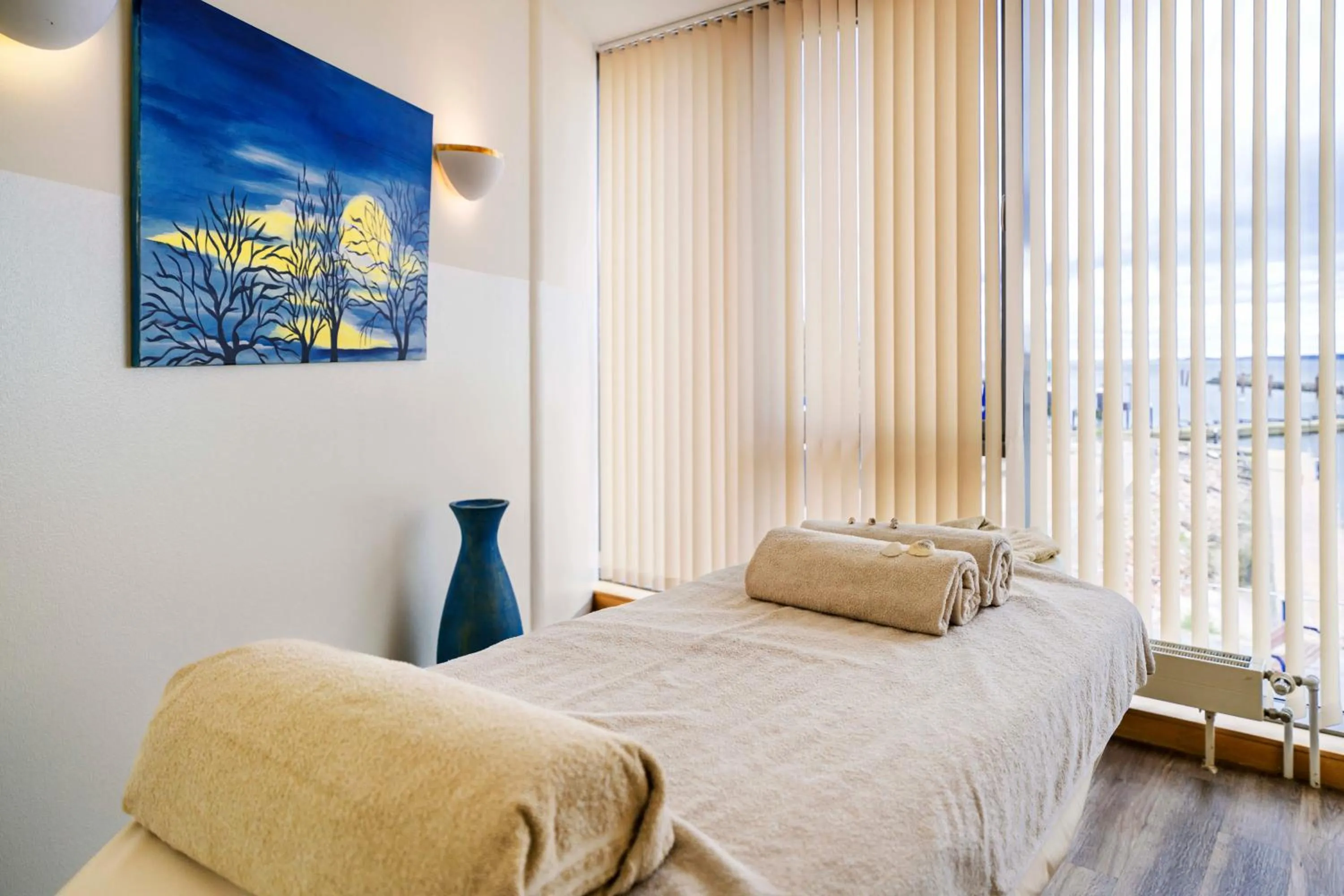 Activities, Bed in Ostseehotel Midgard in Damp