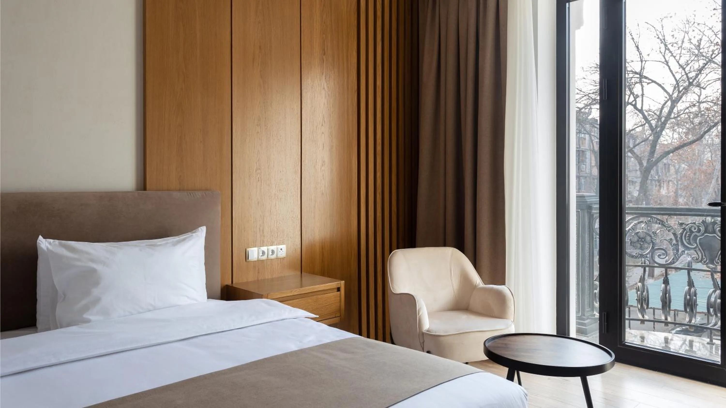 Bed in HOTEL MODERNO & Spa