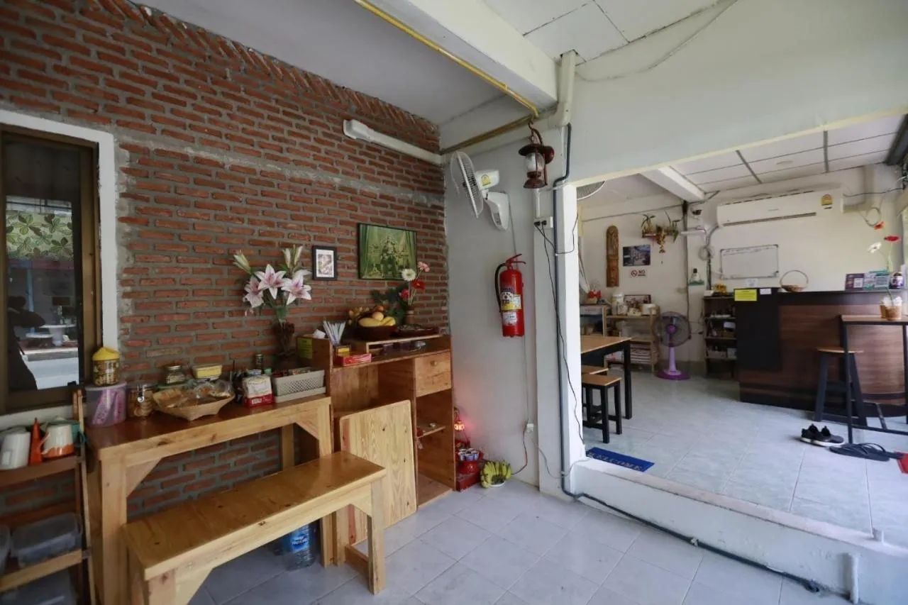 Dining area in Banana Hostel Donmuang